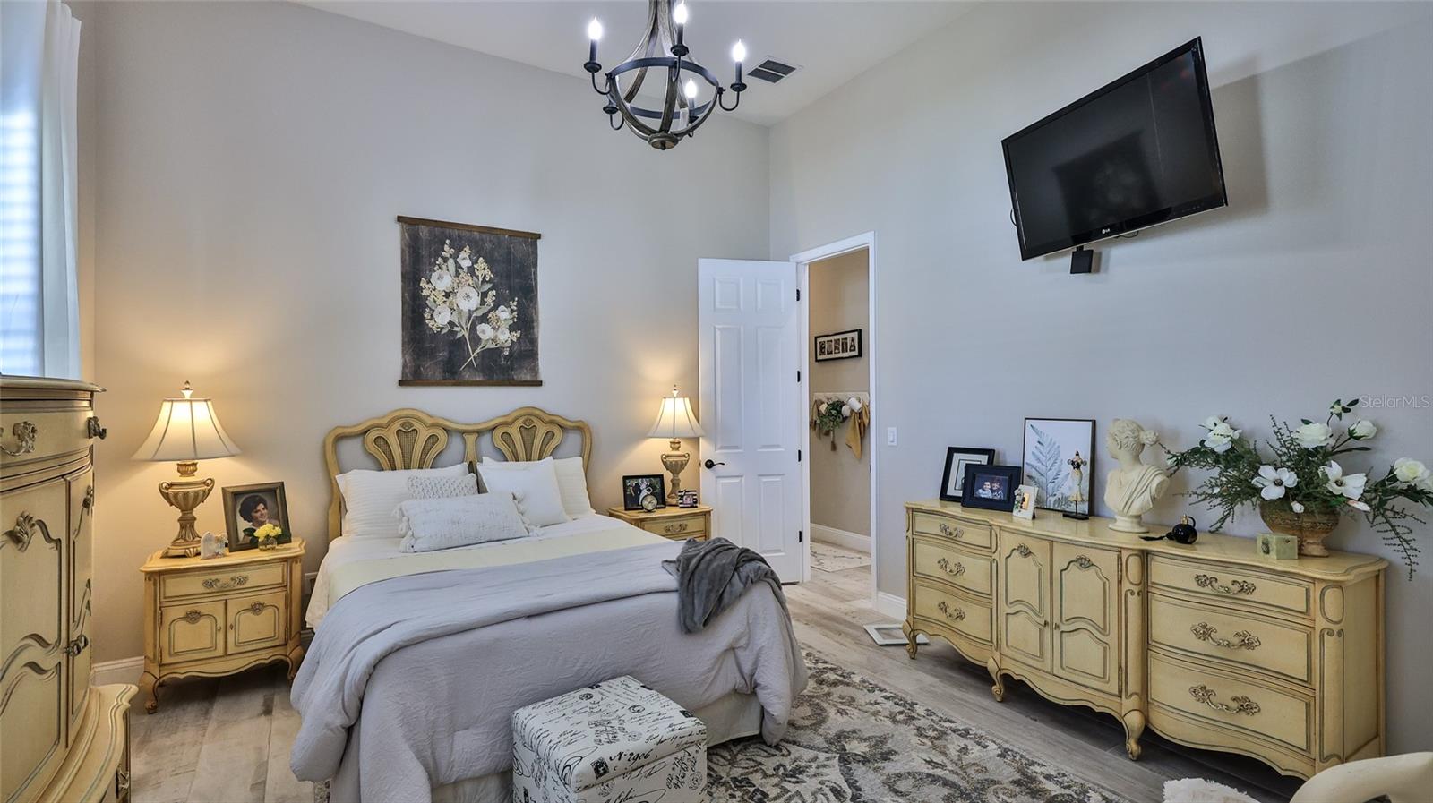 Image 58 of 73 For 1 Rockwell Lane