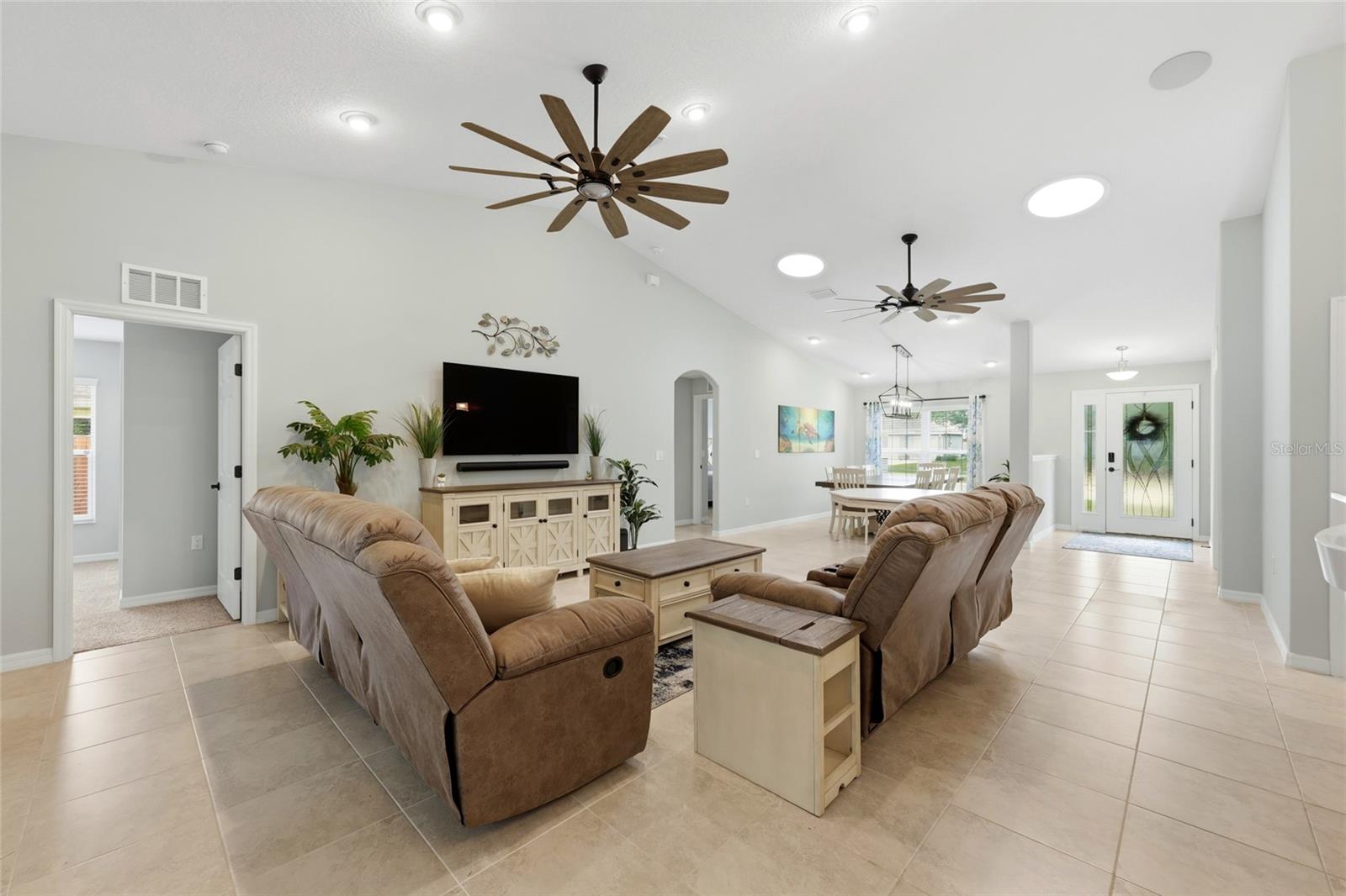 Image 18 of 64 For 15 Zonal Geranium Court