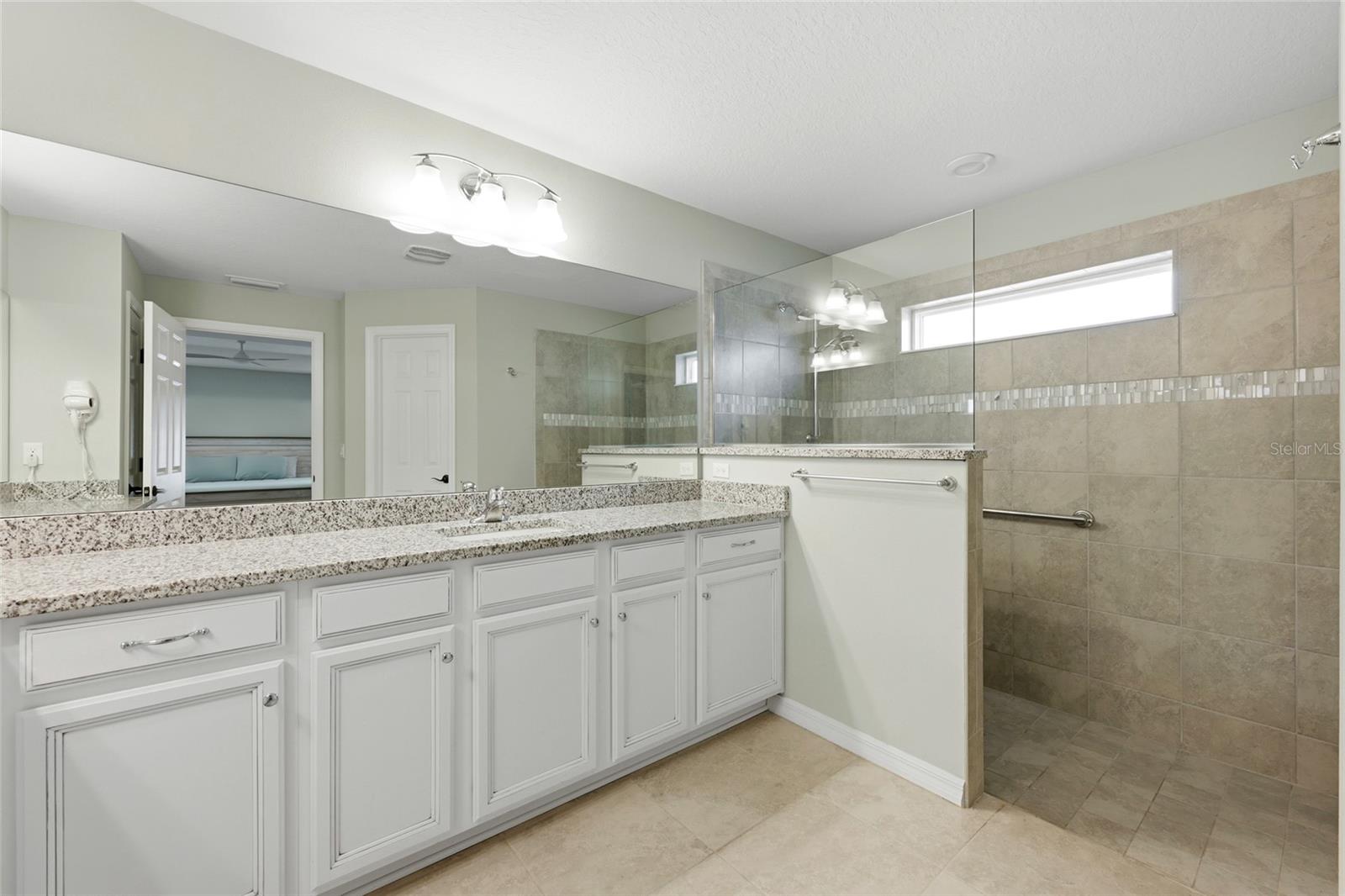 Image 37 of 64 For 15 Zonal Geranium Court