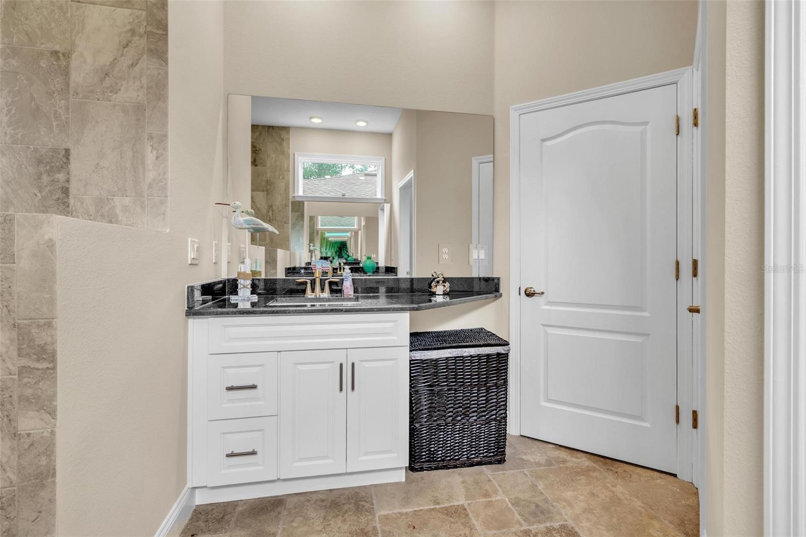 Image 3 of 23 For 10 Point Of Woods Drive