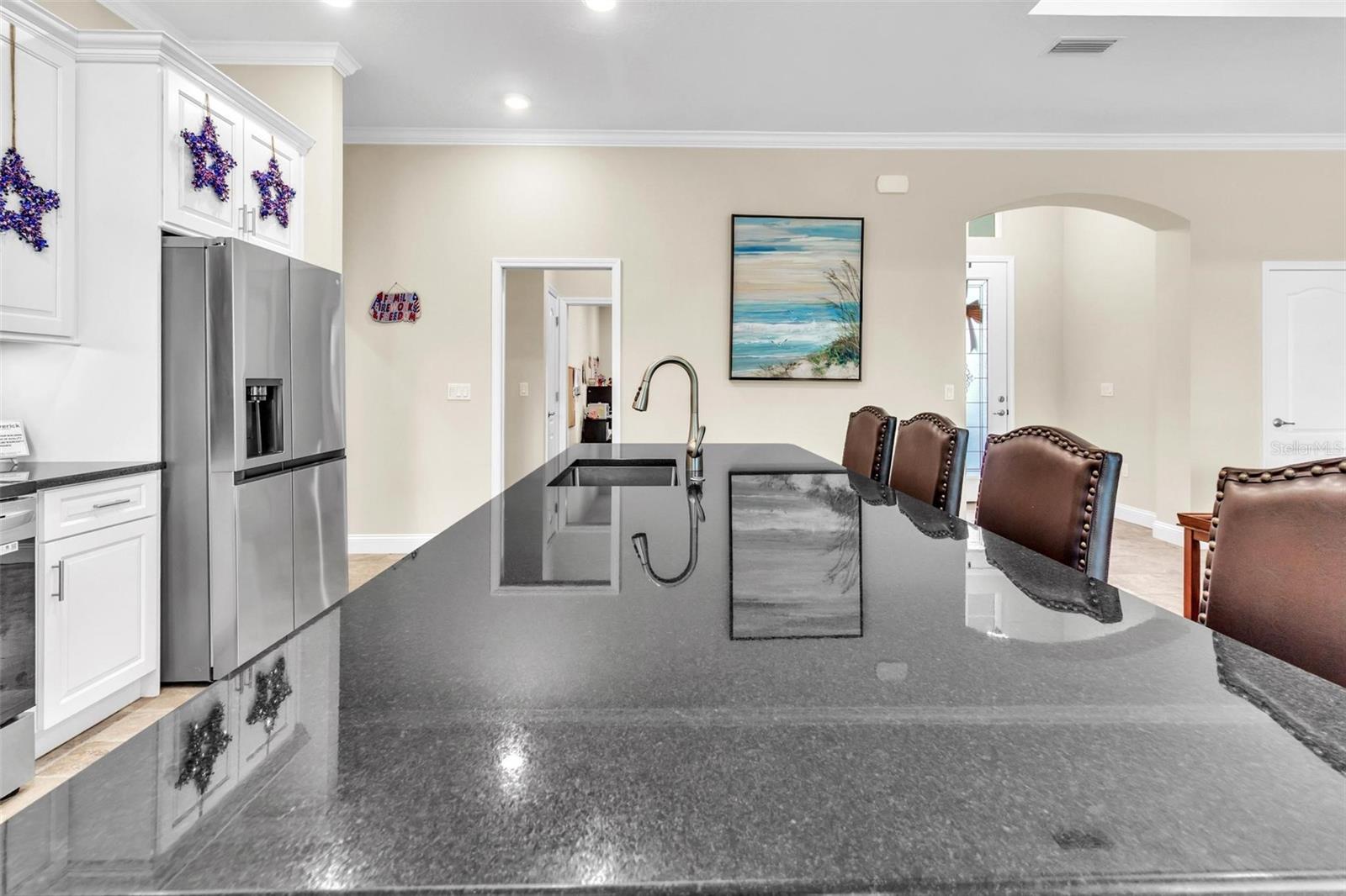 Image 7 of 23 For 10 Point Of Woods Drive