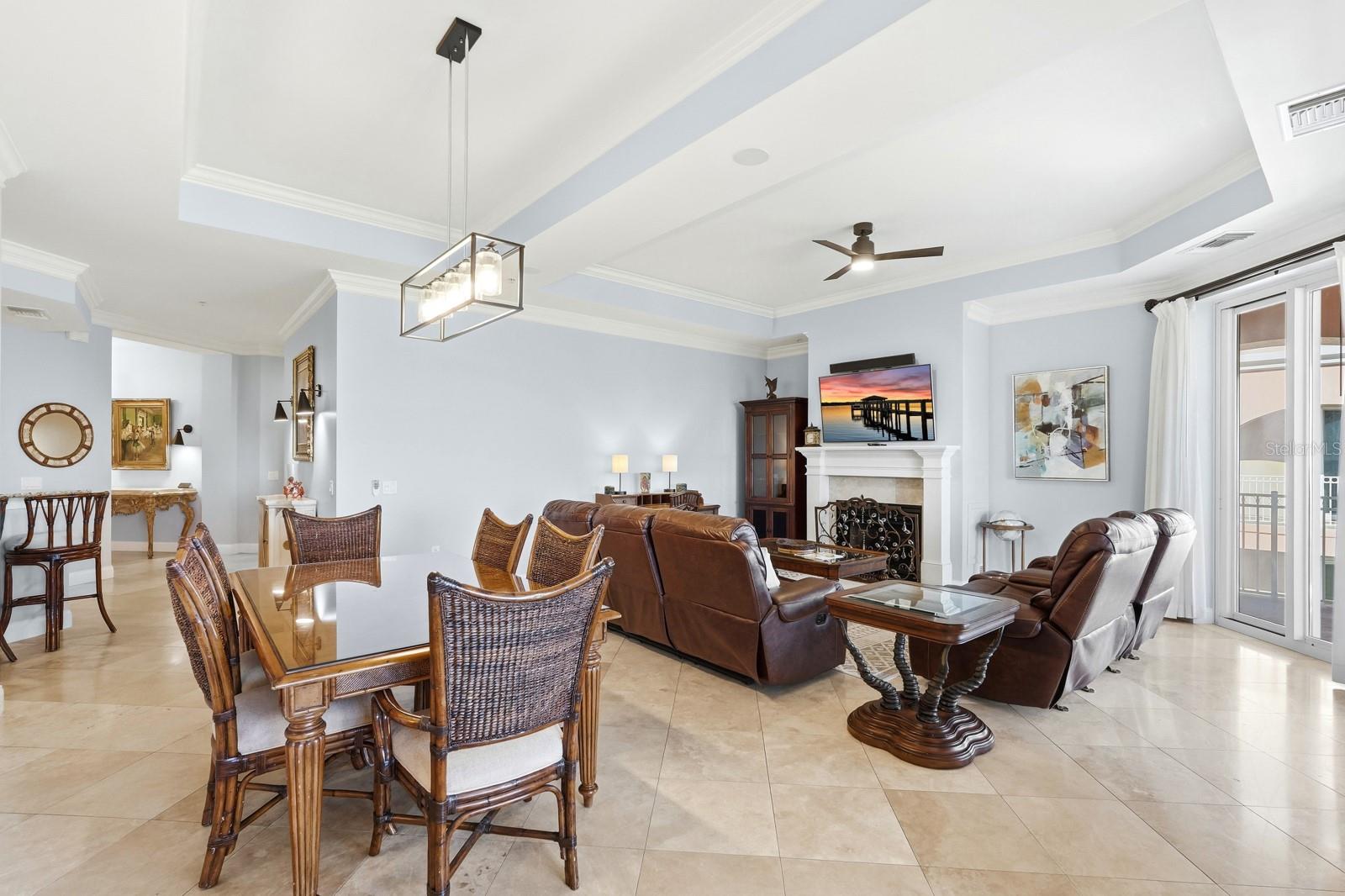 Image 15 of 71 For 200 Ocean Crest Drive 843