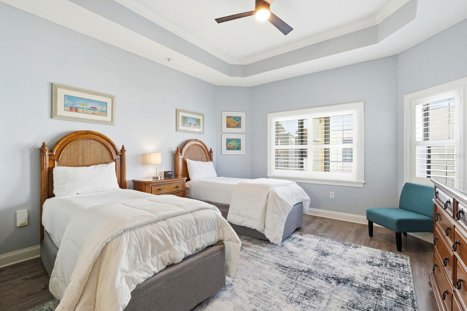 Image 22 of 71 For 200 Ocean Crest Drive 843