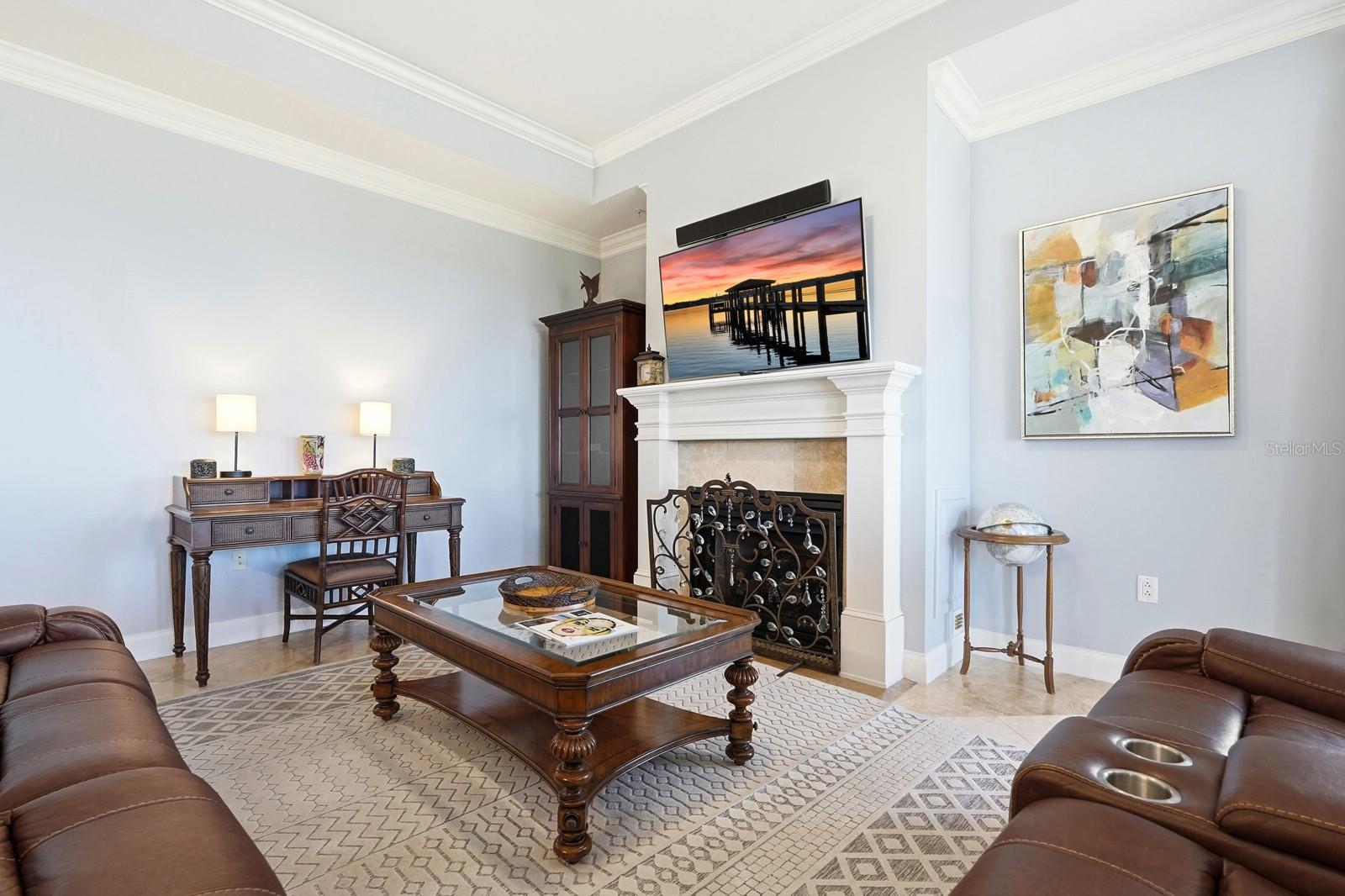 Image 7 of 71 For 200 Ocean Crest Drive 843