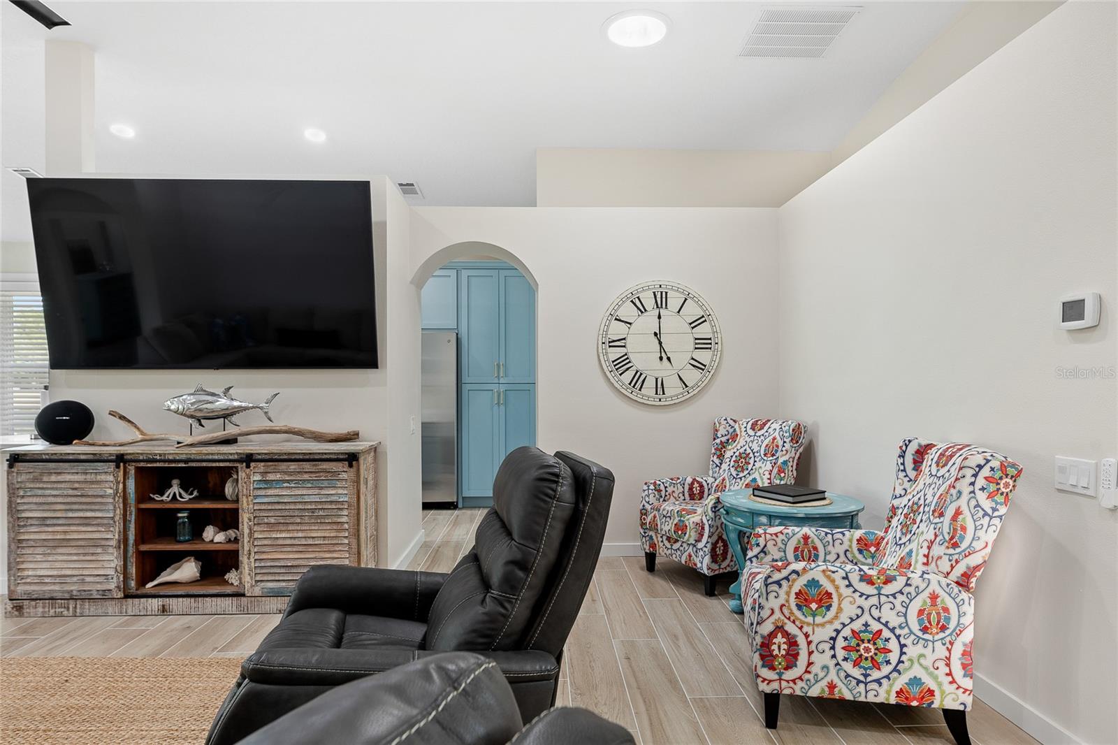 Image 23 of 52 For 10 Gleneagles Place