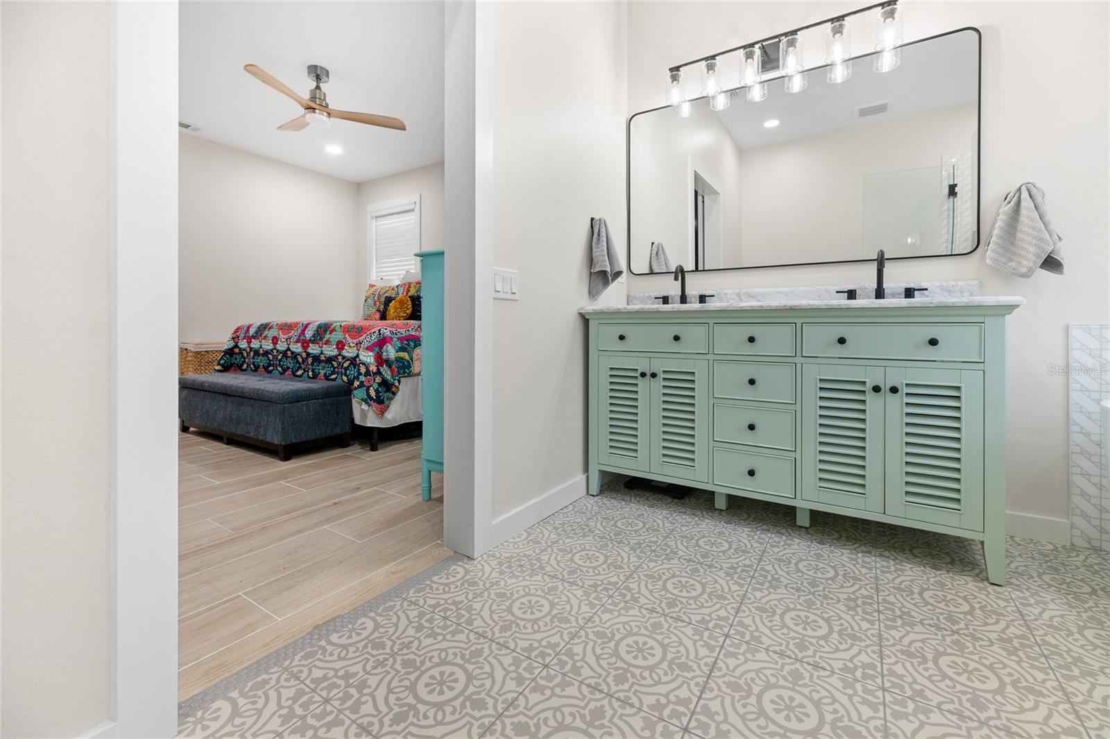 Image 31 of 52 For 10 Gleneagles Place