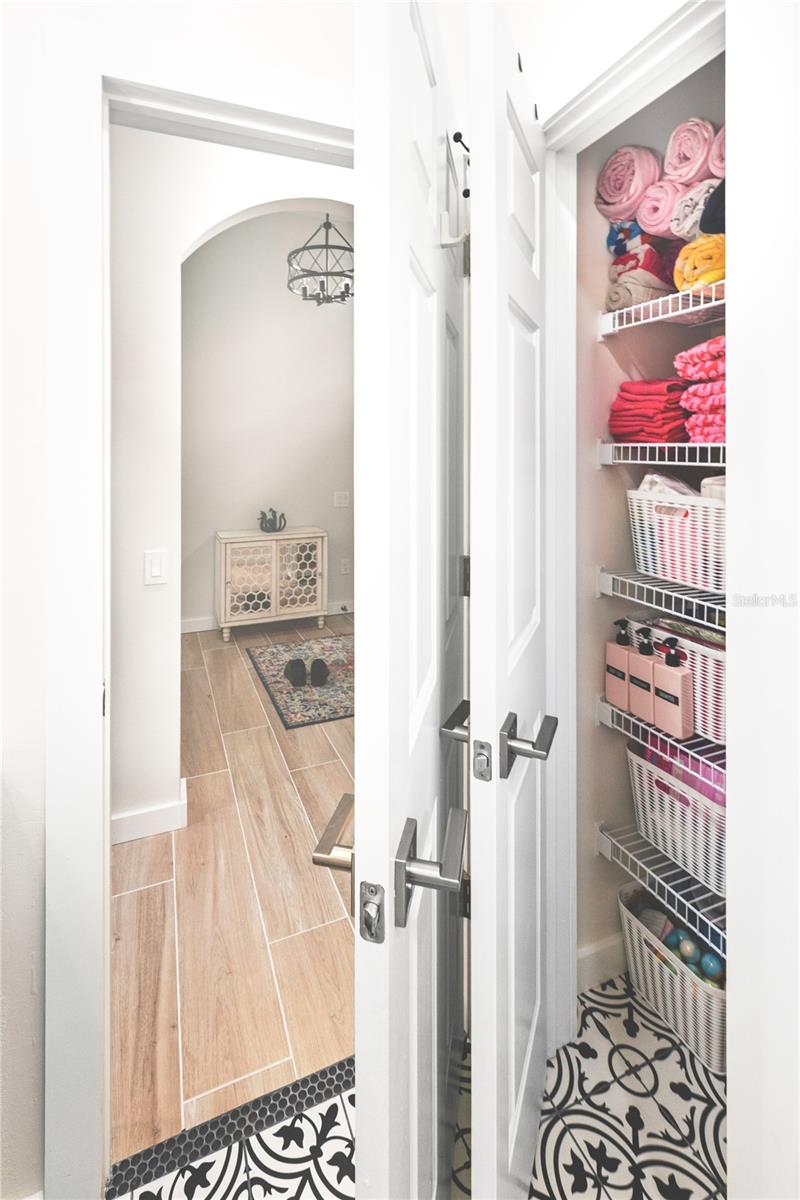 Image 42 of 52 For 10 Gleneagles Place