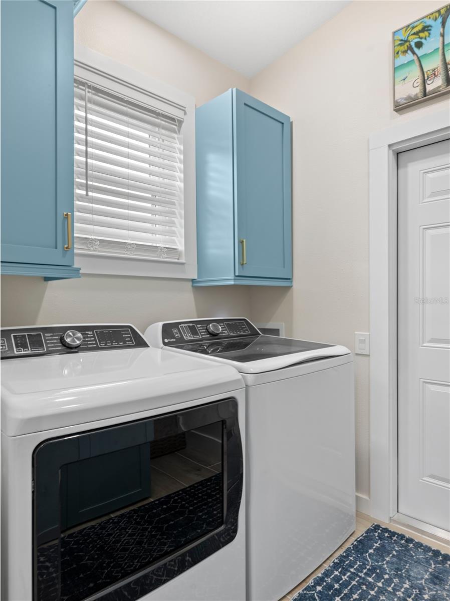 Image 6 of 52 For 10 Gleneagles Place