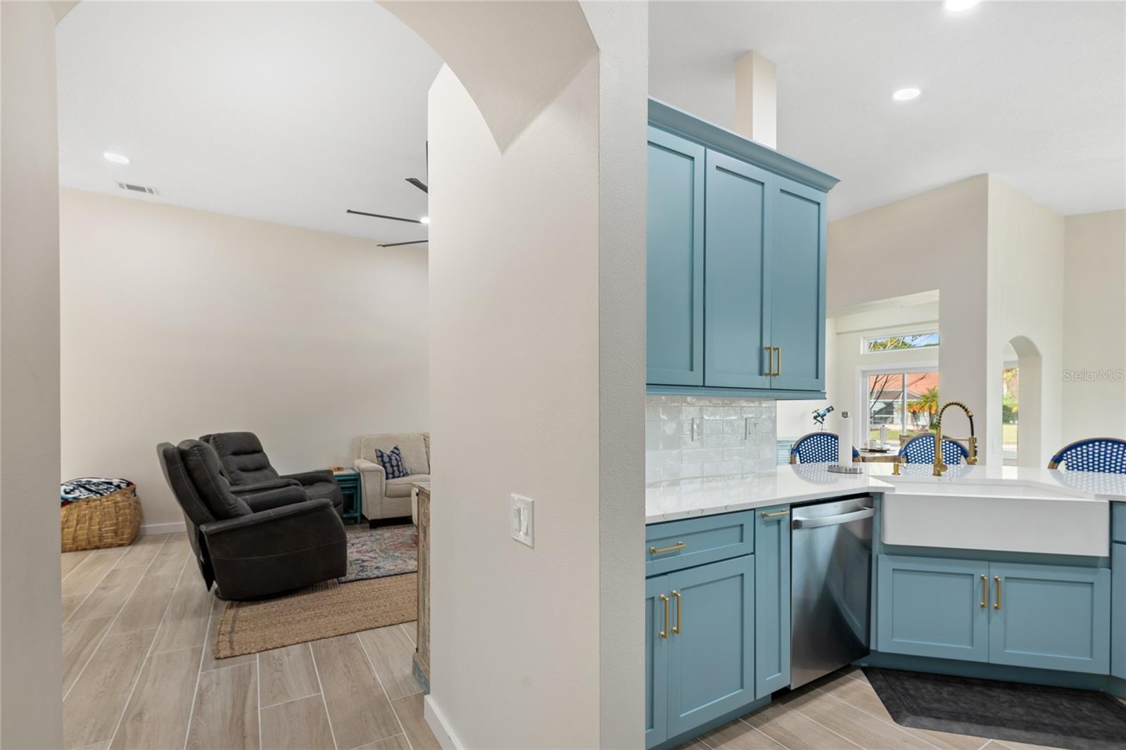 Image 9 of 52 For 10 Gleneagles Place