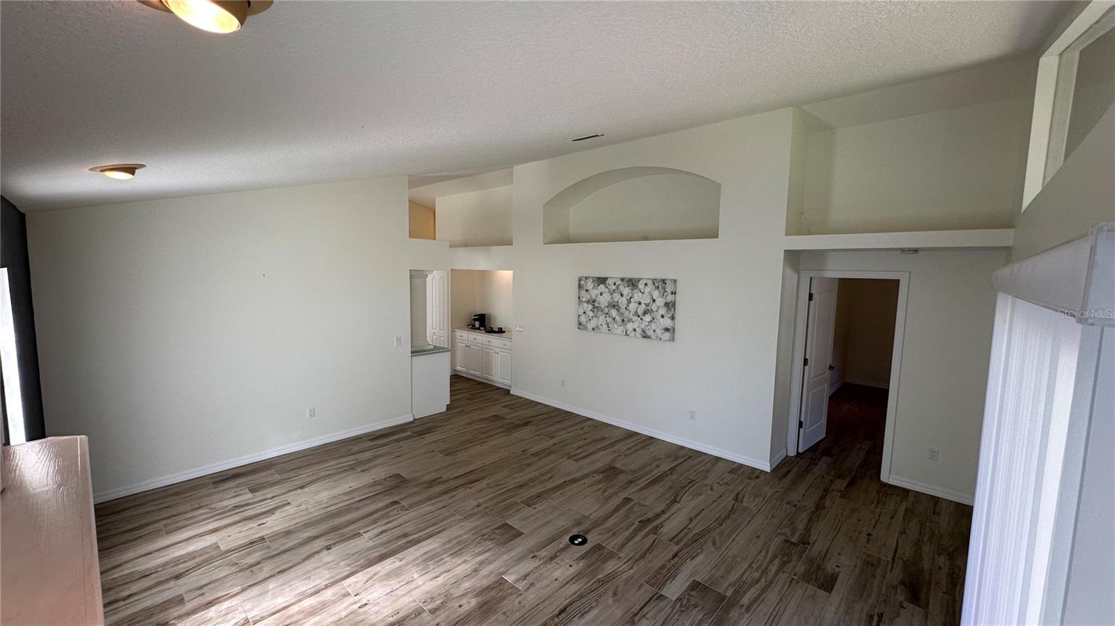 Image 14 of 34 For 1502 Daytona Avenue