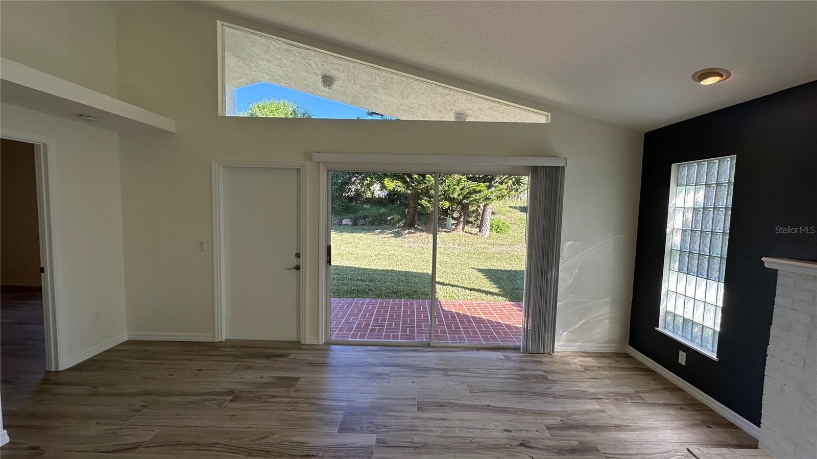 Image 16 of 34 For 1502 Daytona Avenue