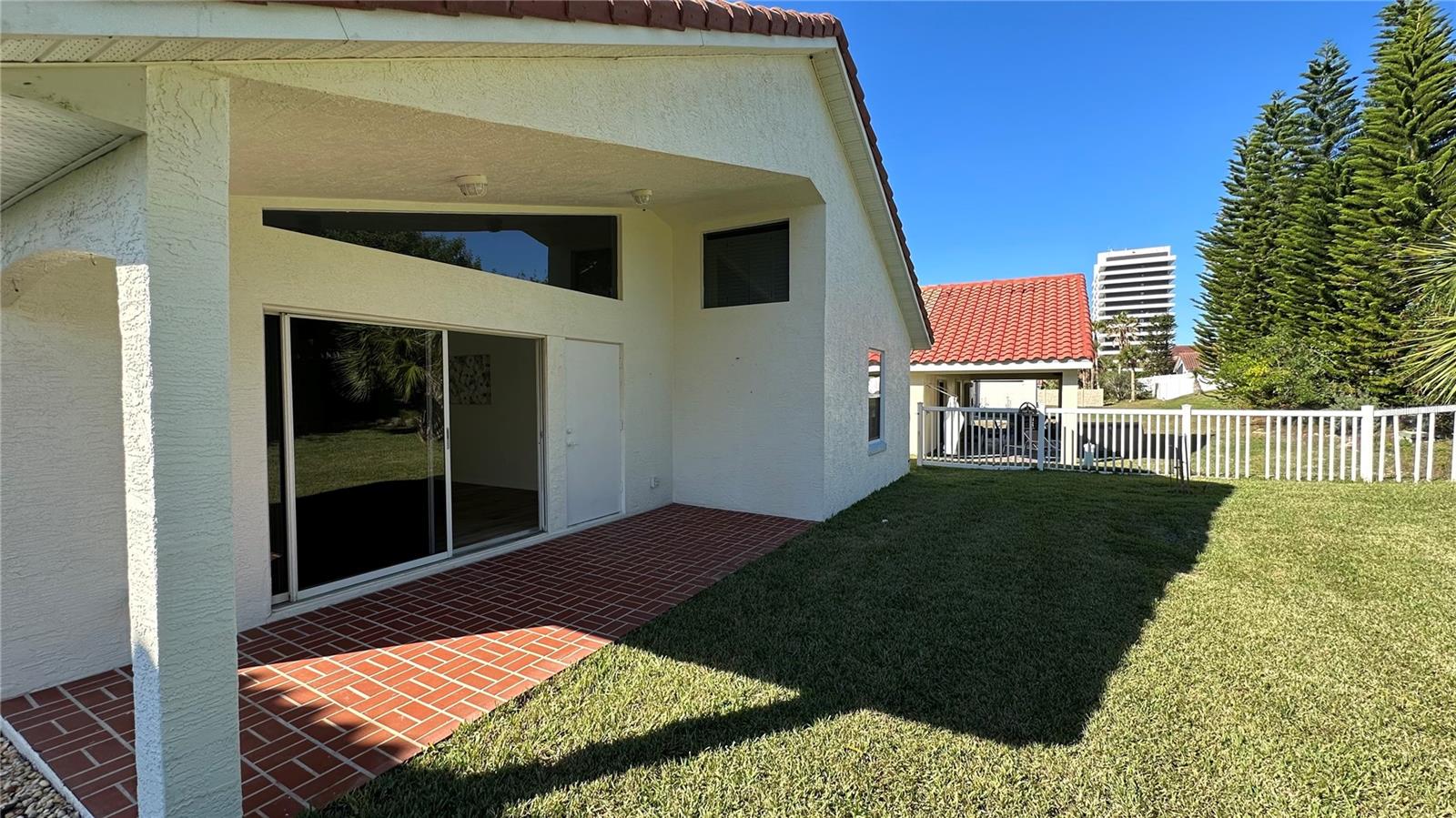 Image 18 of 34 For 1502 Daytona Avenue