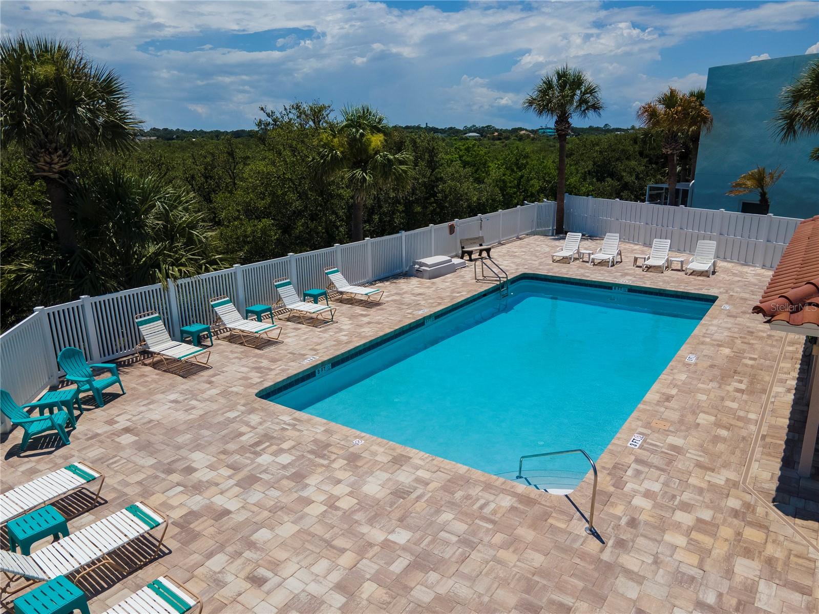 Image 3 of 34 For 1502 Daytona Avenue