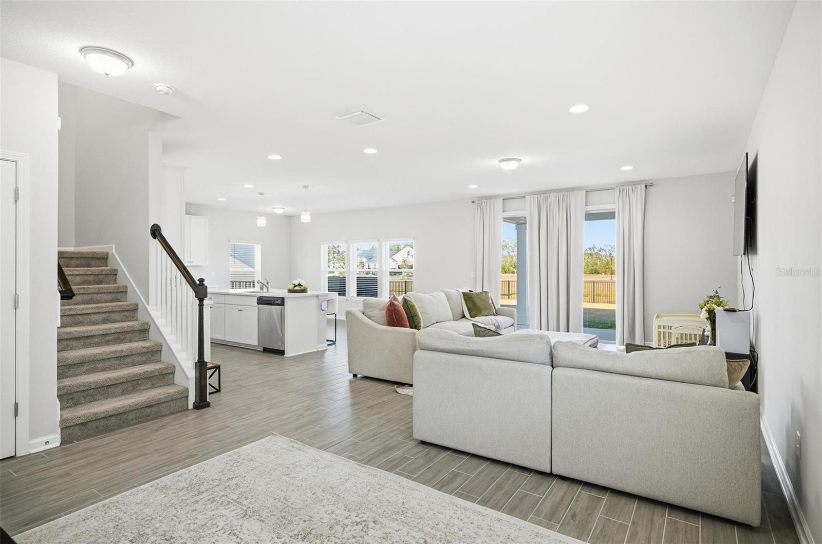 Image 14 of 85 For 132 Nighthawk Lane