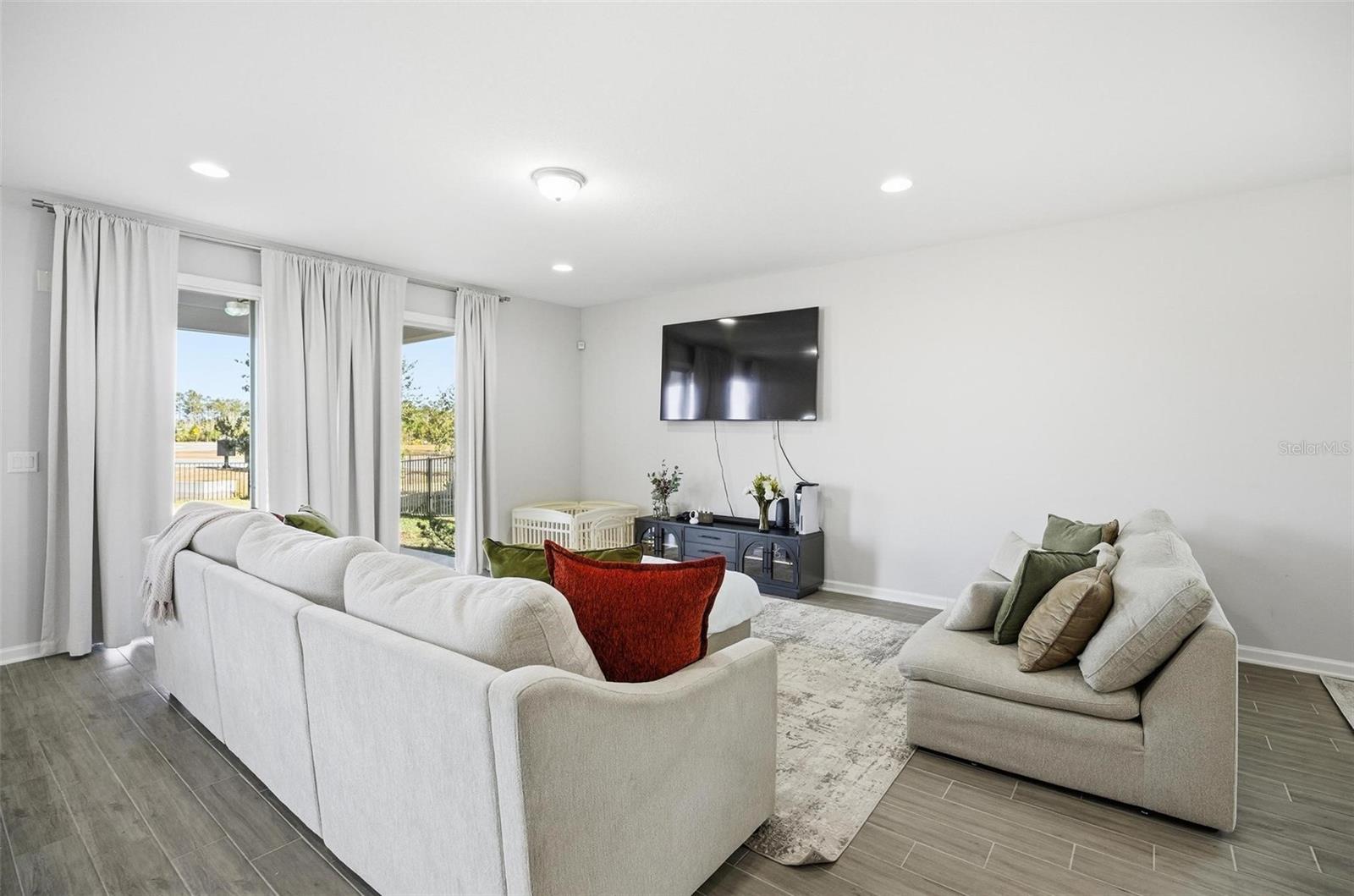 Image 15 of 85 For 132 Nighthawk Lane