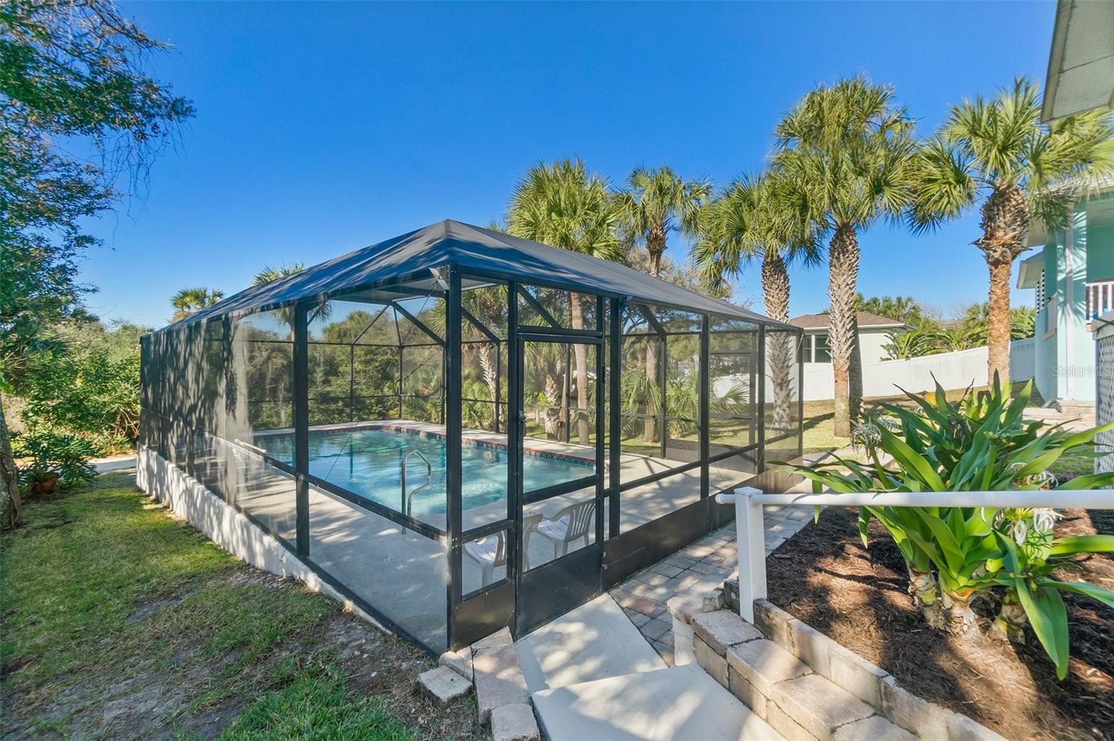 Image 14 of 70 For 2220 Central Avenue