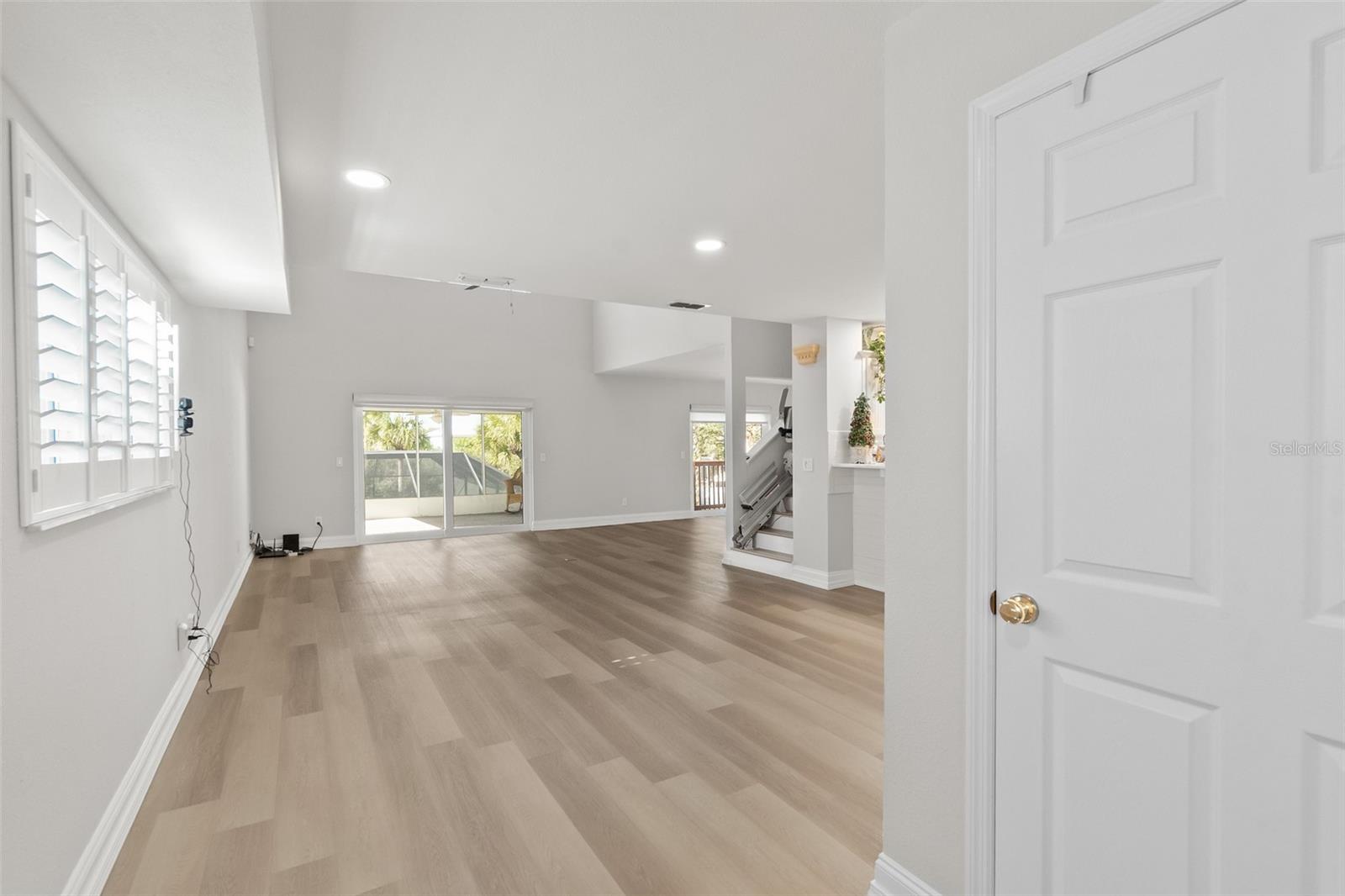 Image 21 of 70 For 2220 Central Avenue