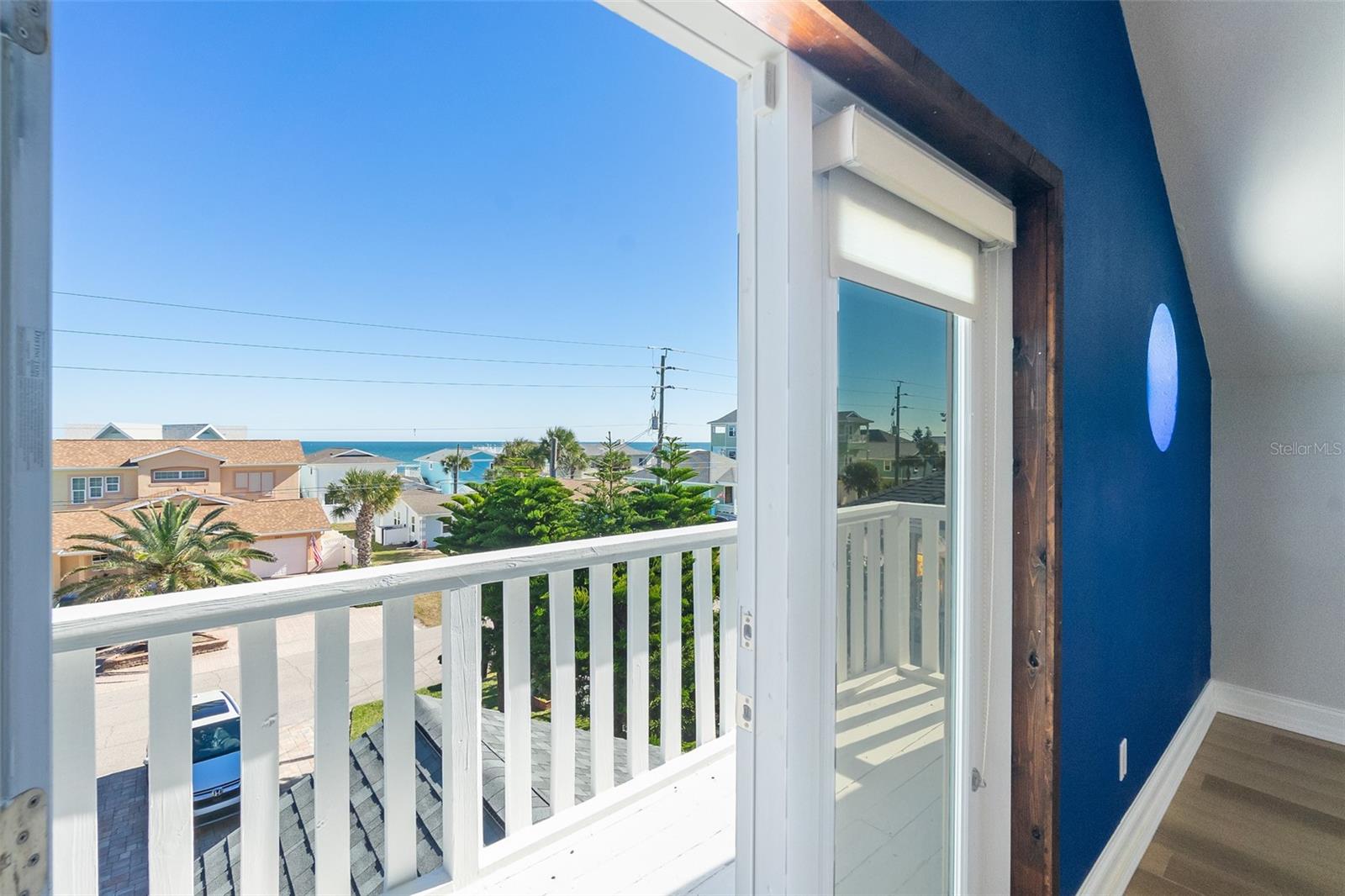 Image 3 of 70 For 2220 Central Avenue