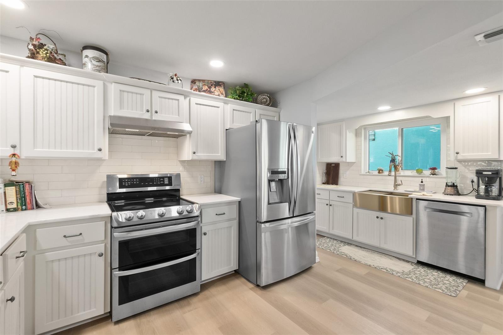 Image 31 of 70 For 2220 Central Avenue