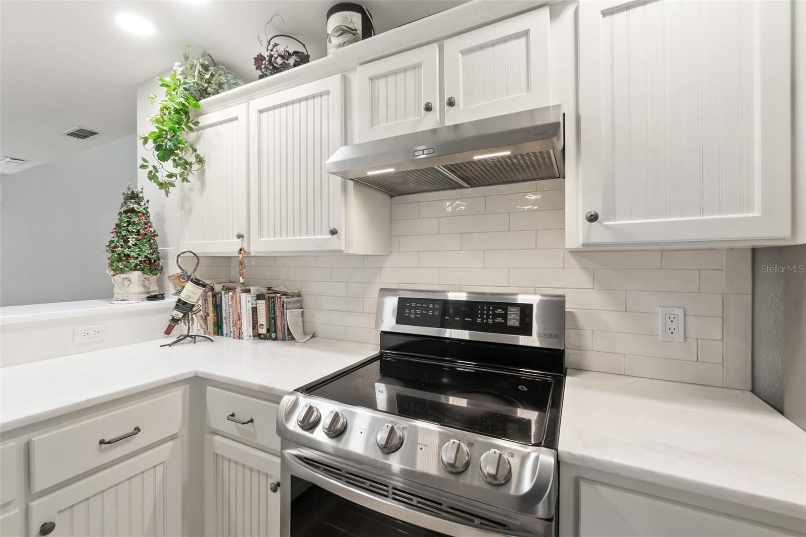 Image 32 of 70 For 2220 Central Avenue