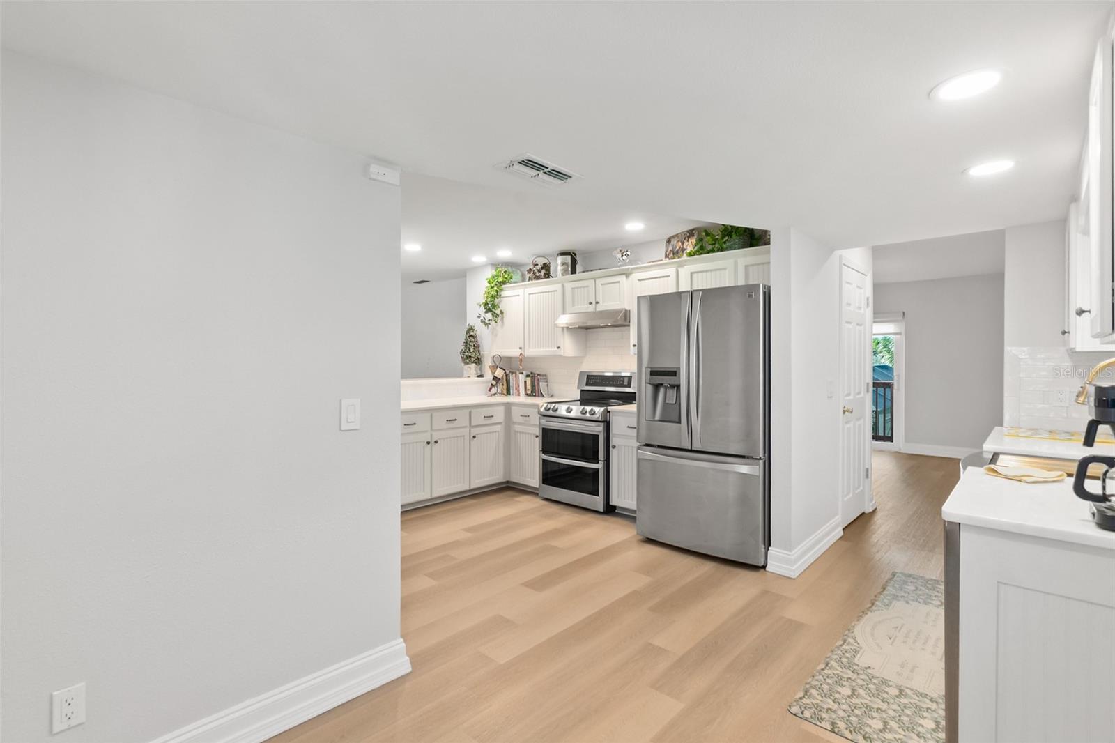 Image 37 of 70 For 2220 Central Avenue