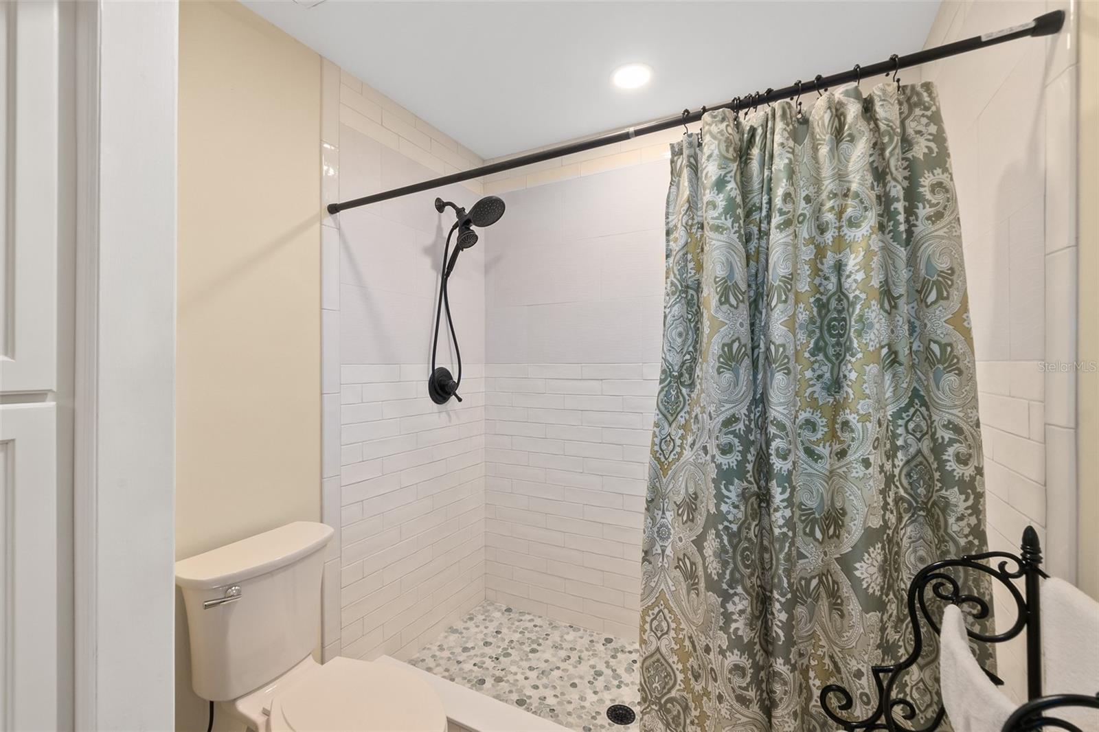 Image 50 of 70 For 2220 Central Avenue