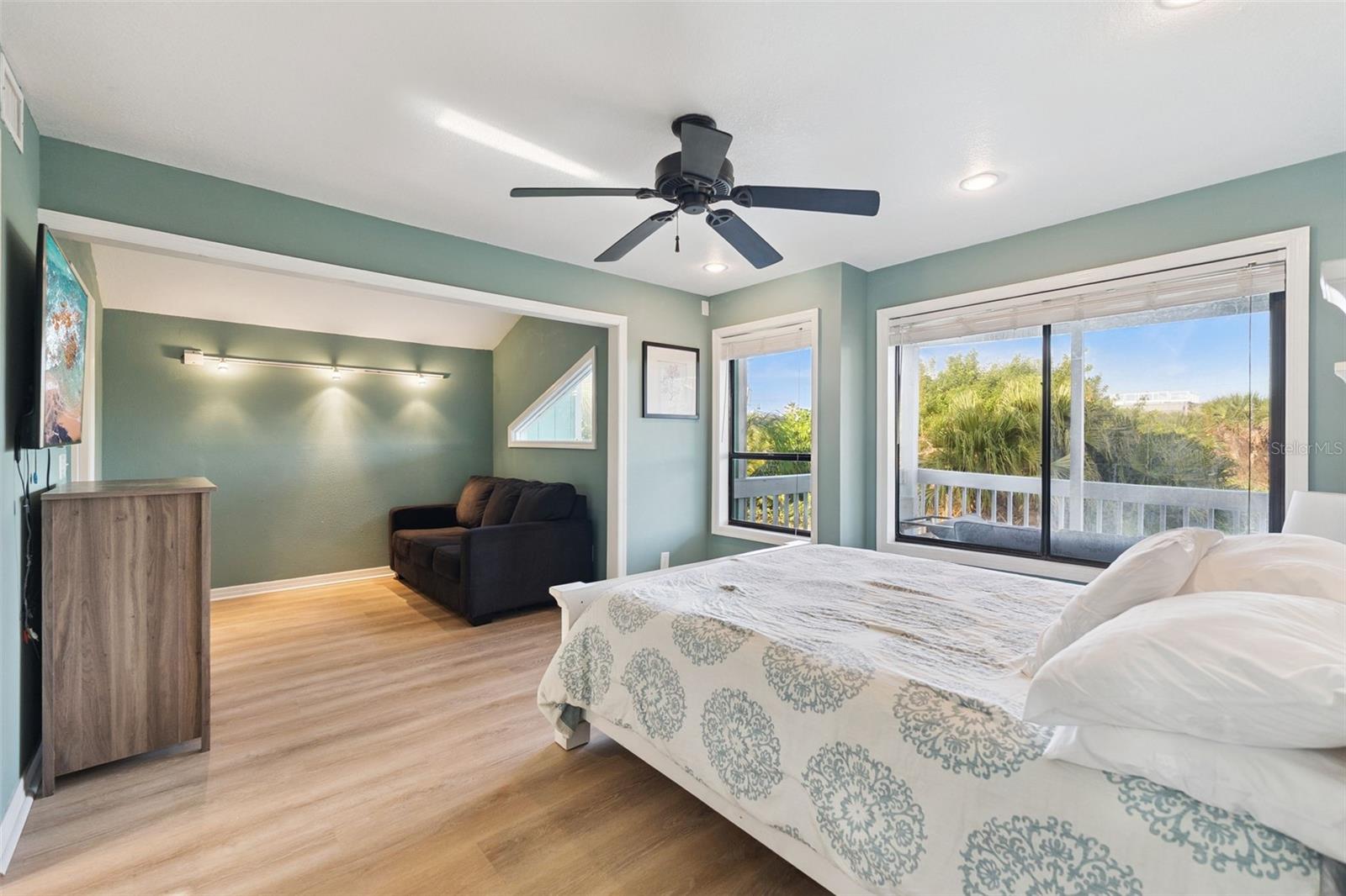 Image 26 of 63 For 6455 Engram Road