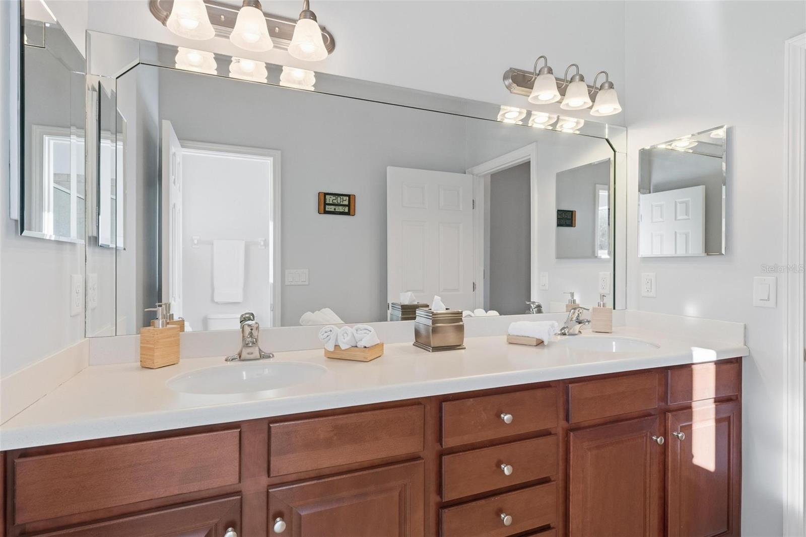 Image 22 of 49 For 11833 Fitchwood Circle