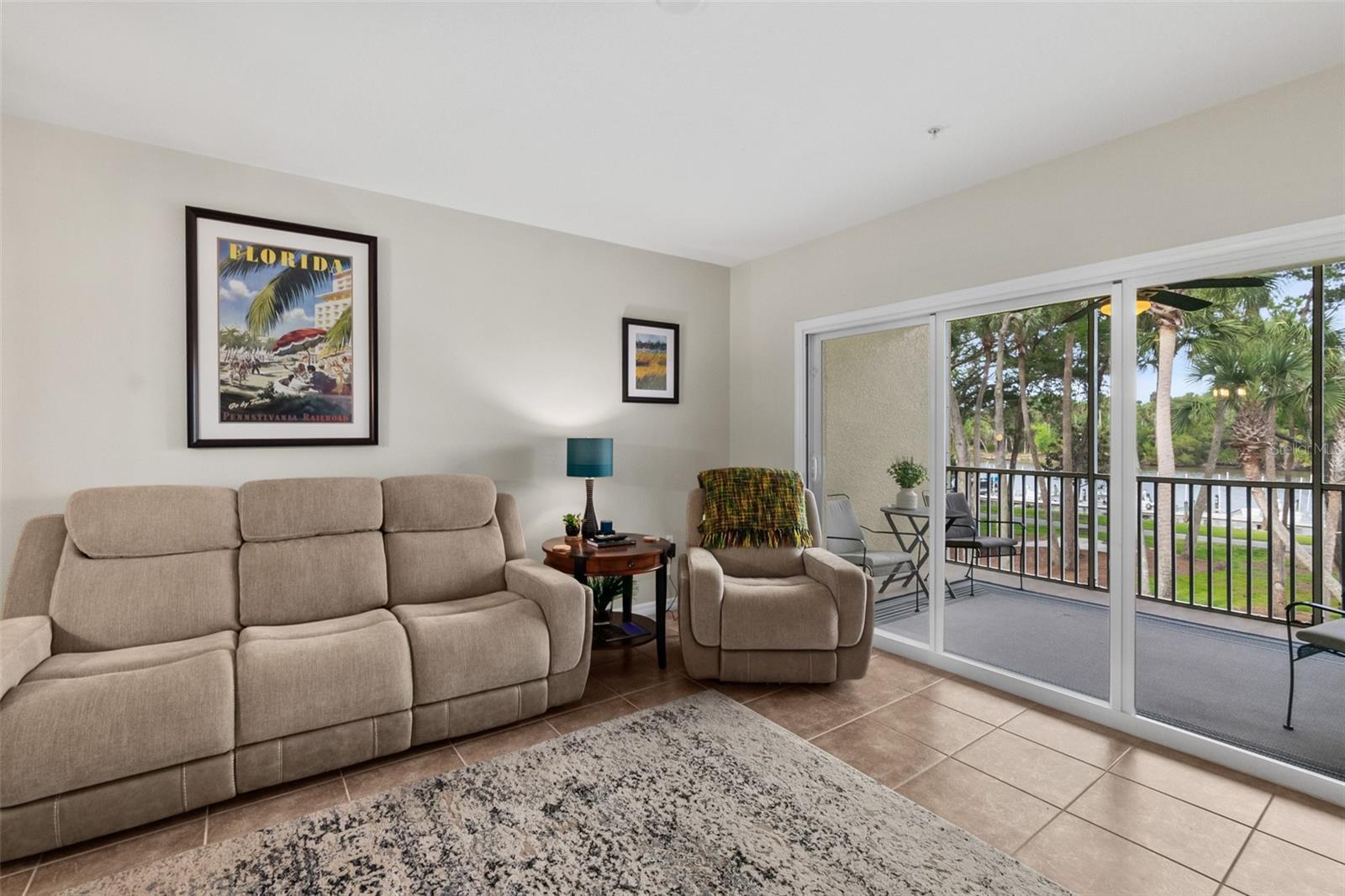 Image 14 of 52 For 100 Canopy Walk Lane 124