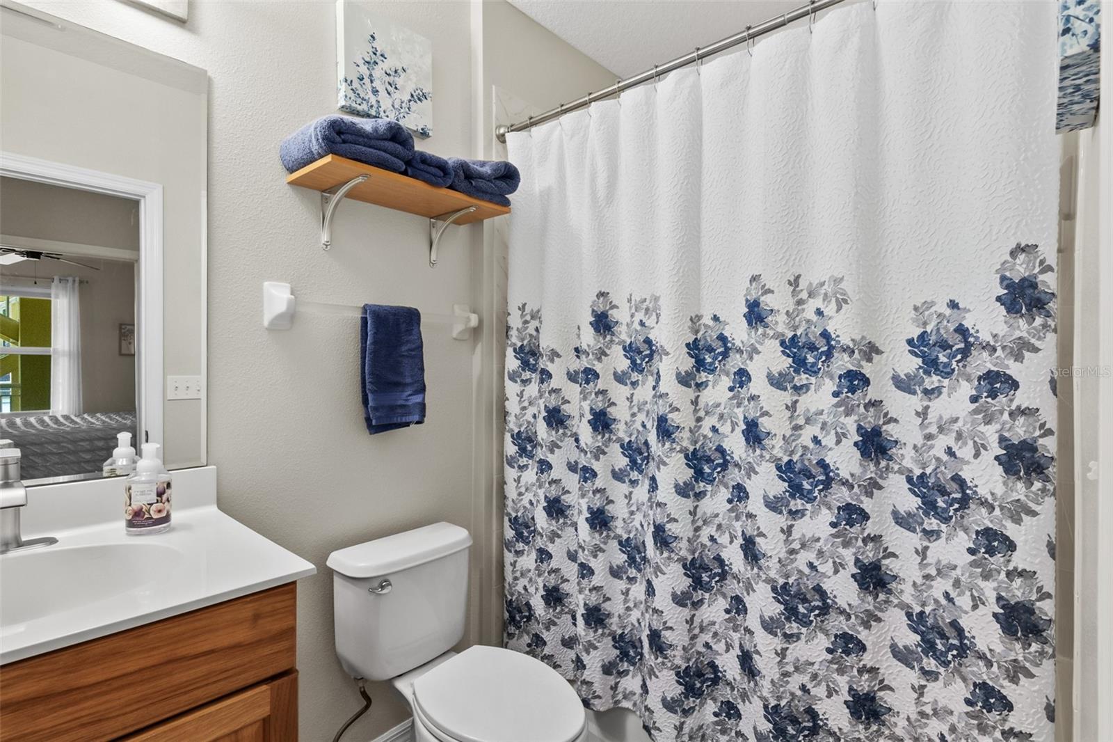 Image 31 of 52 For 100 Canopy Walk Lane 124