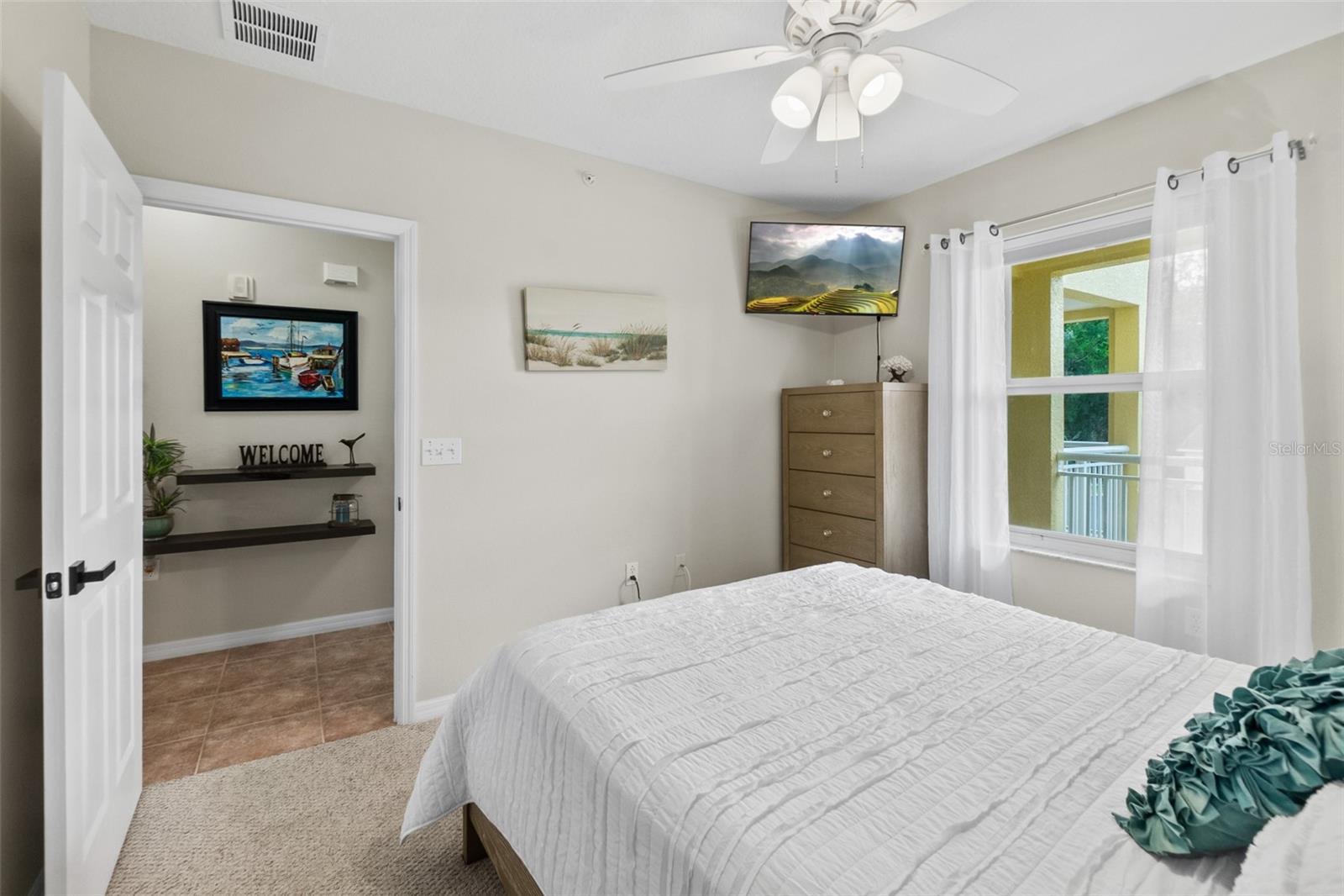 Image 34 of 52 For 100 Canopy Walk Lane 124