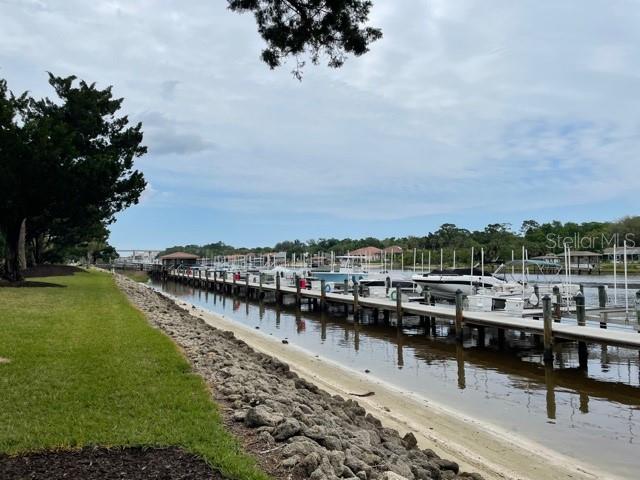Image 46 of 52 For 100 Canopy Walk Lane 124
