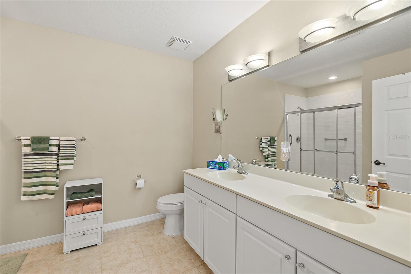 Image 26 of 45 For 1000 Canopy Walk Lane 1013