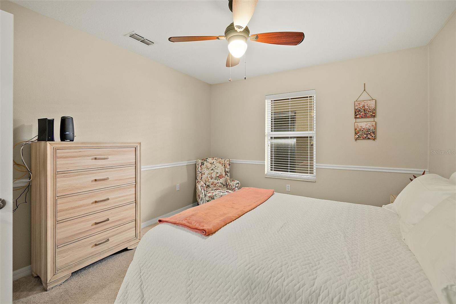 Image 28 of 45 For 1000 Canopy Walk Lane 1013