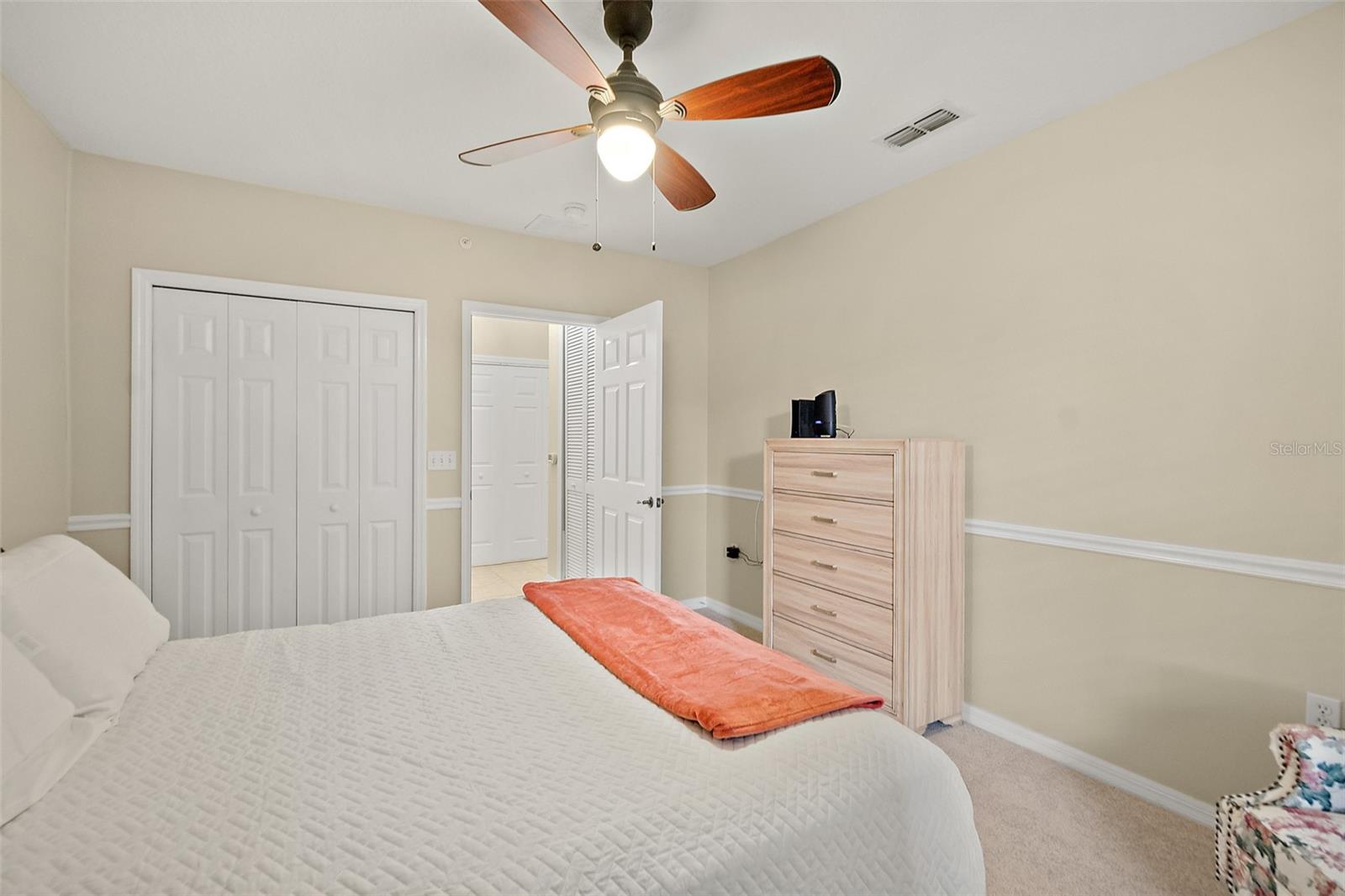 Image 29 of 45 For 1000 Canopy Walk Lane 1013