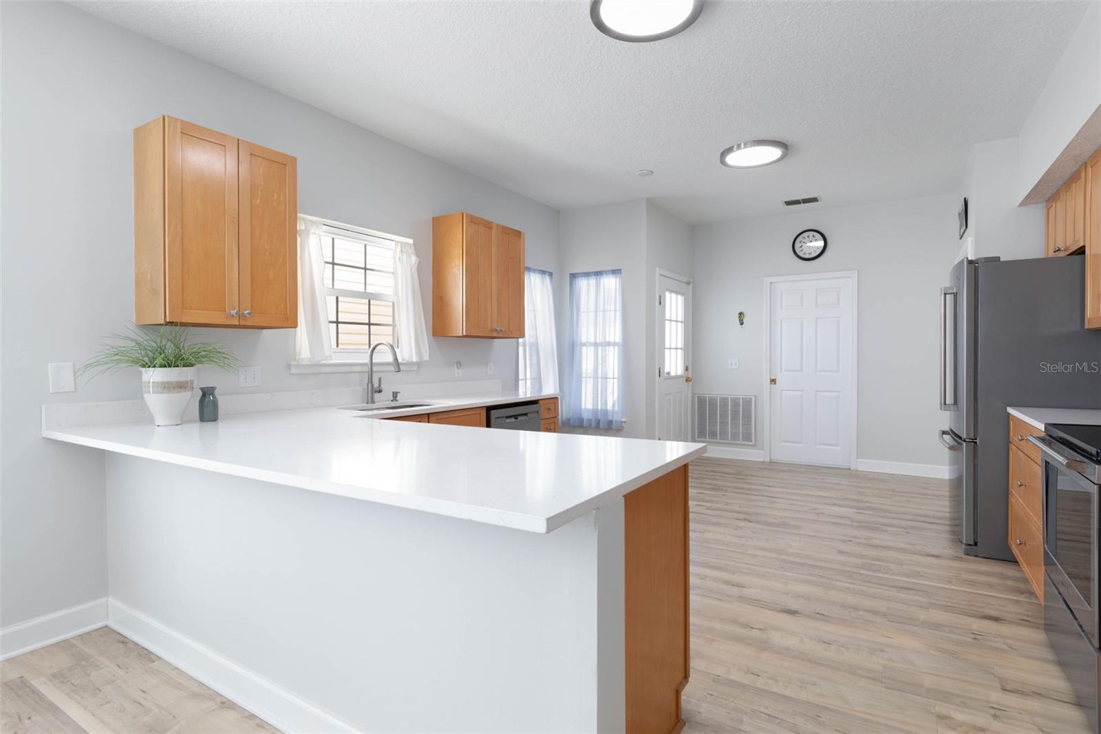 Listing photo id 15 for 252 Gull Circle