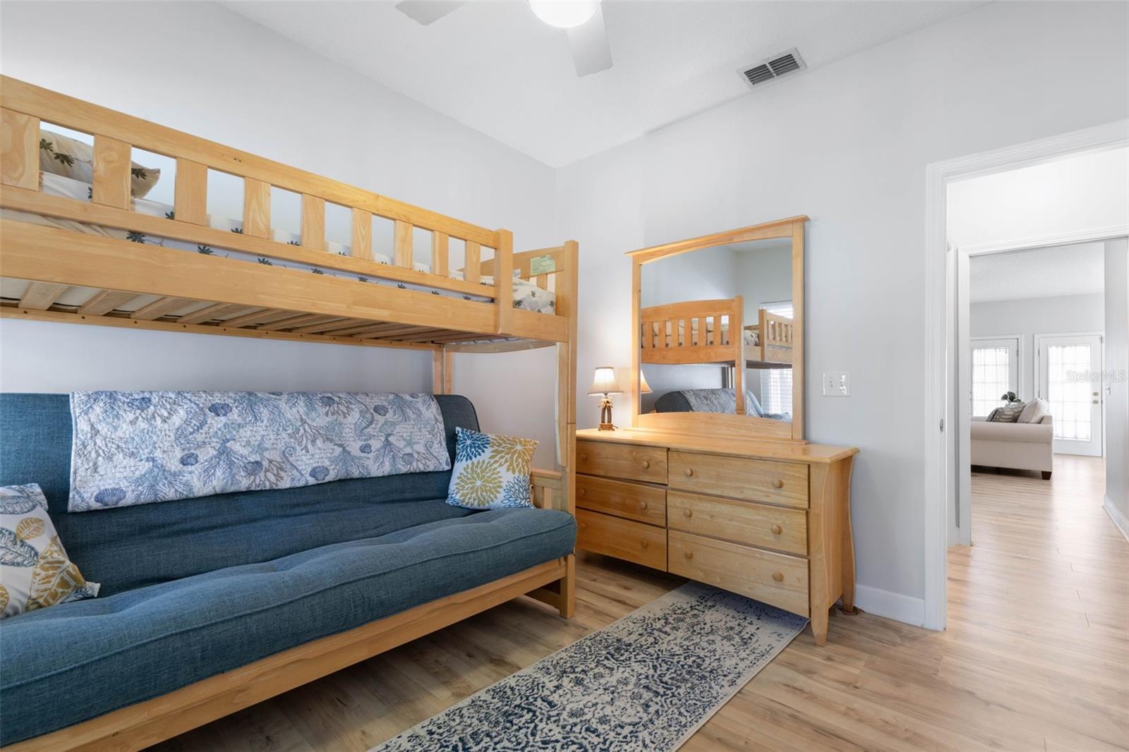 Listing photo id 21 for 252 Gull Circle