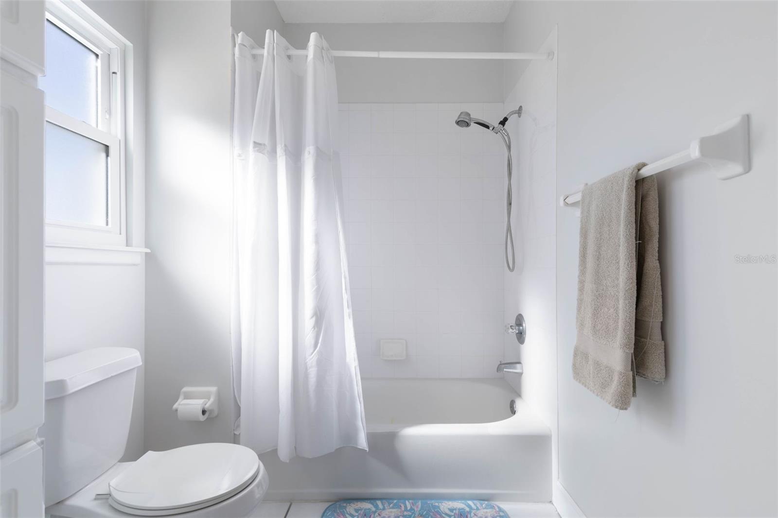 Listing photo id 38 for 252 Gull Circle