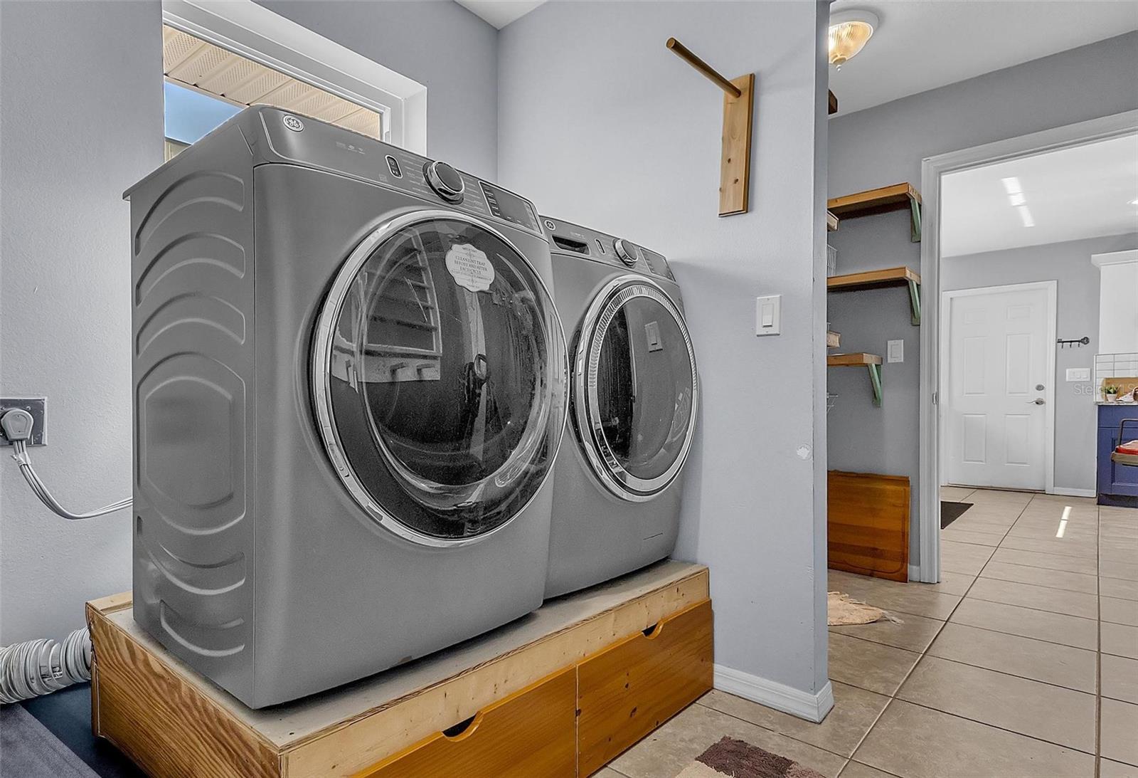 Image 19 of 41 For 37 Princeton Lane