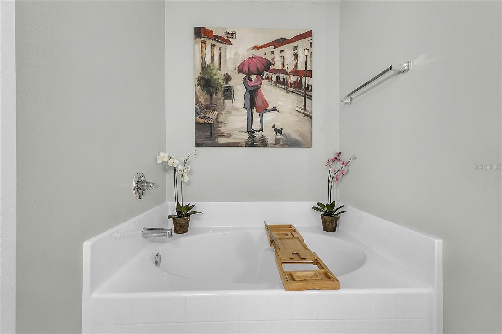 Image 20 of 41 For 37 Princeton Lane