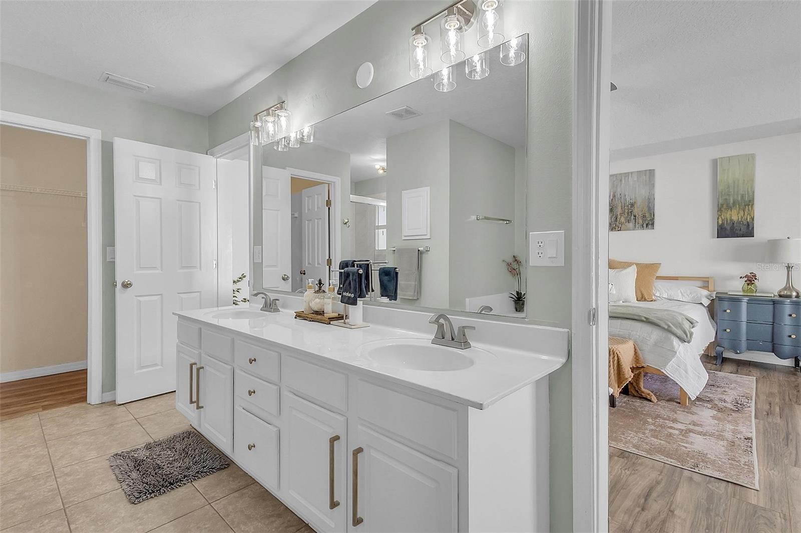 Image 25 of 41 For 37 Princeton Lane