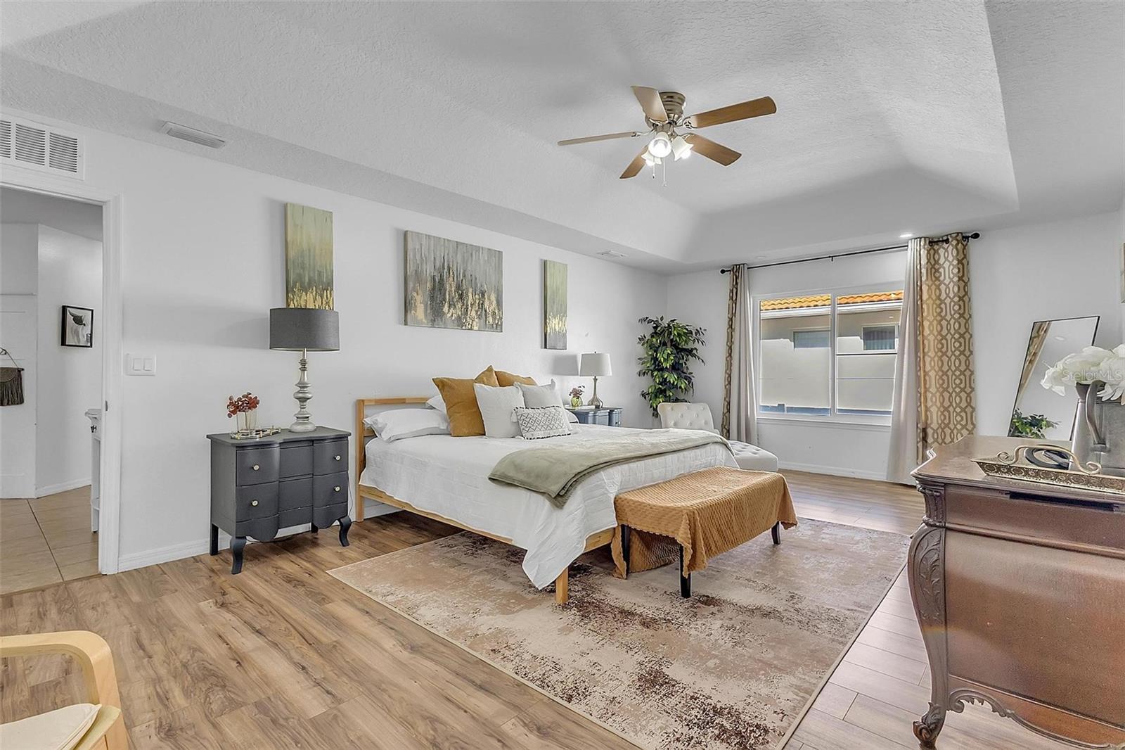 Image 29 of 41 For 37 Princeton Lane