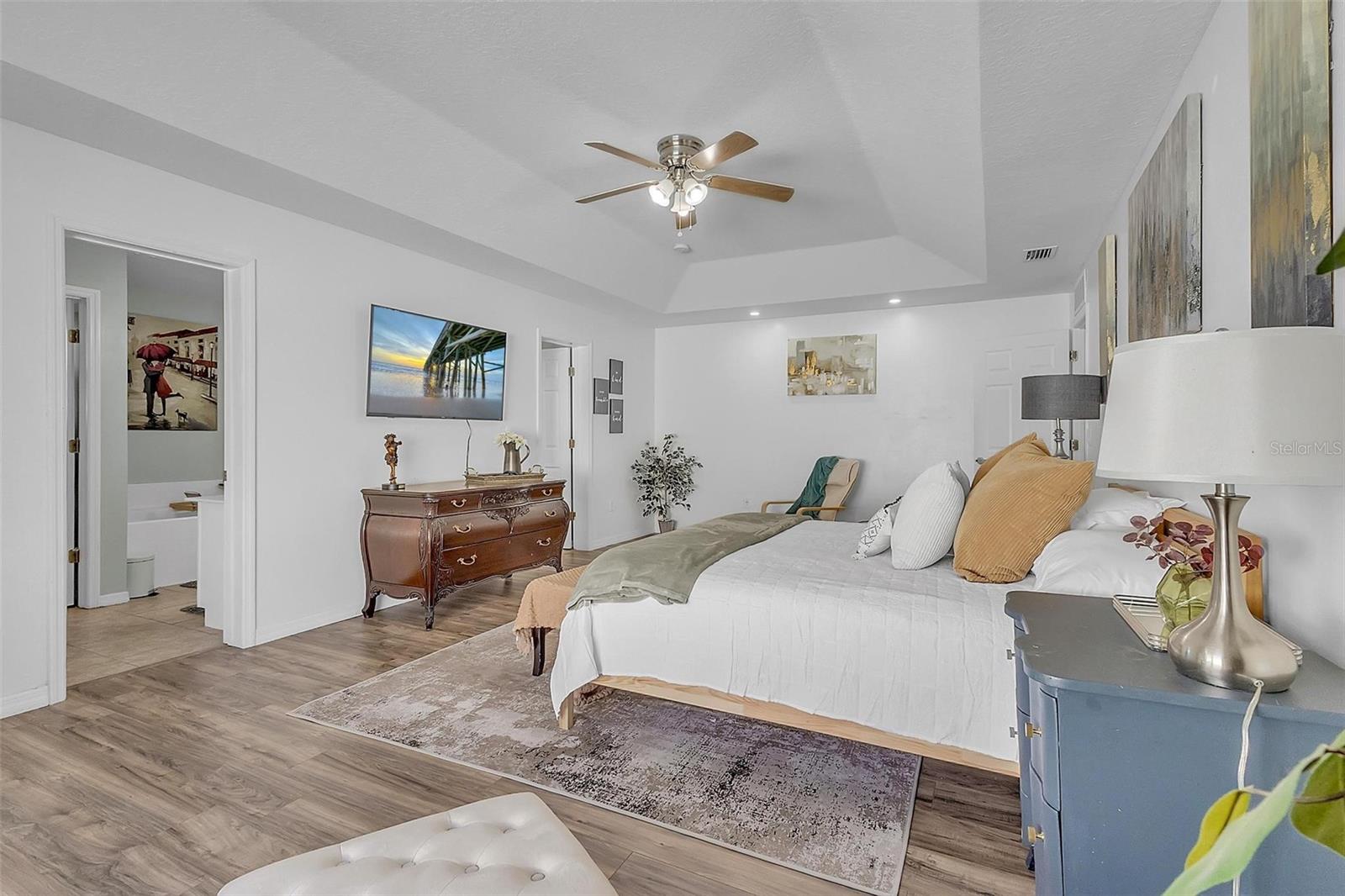 Image 31 of 41 For 37 Princeton Lane