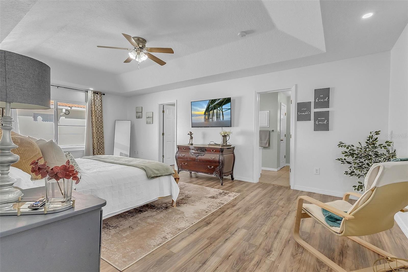 Image 32 of 41 For 37 Princeton Lane