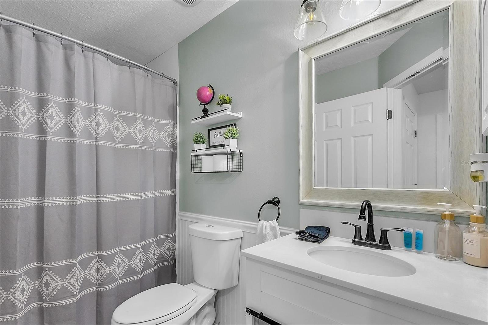 Image 36 of 41 For 37 Princeton Lane