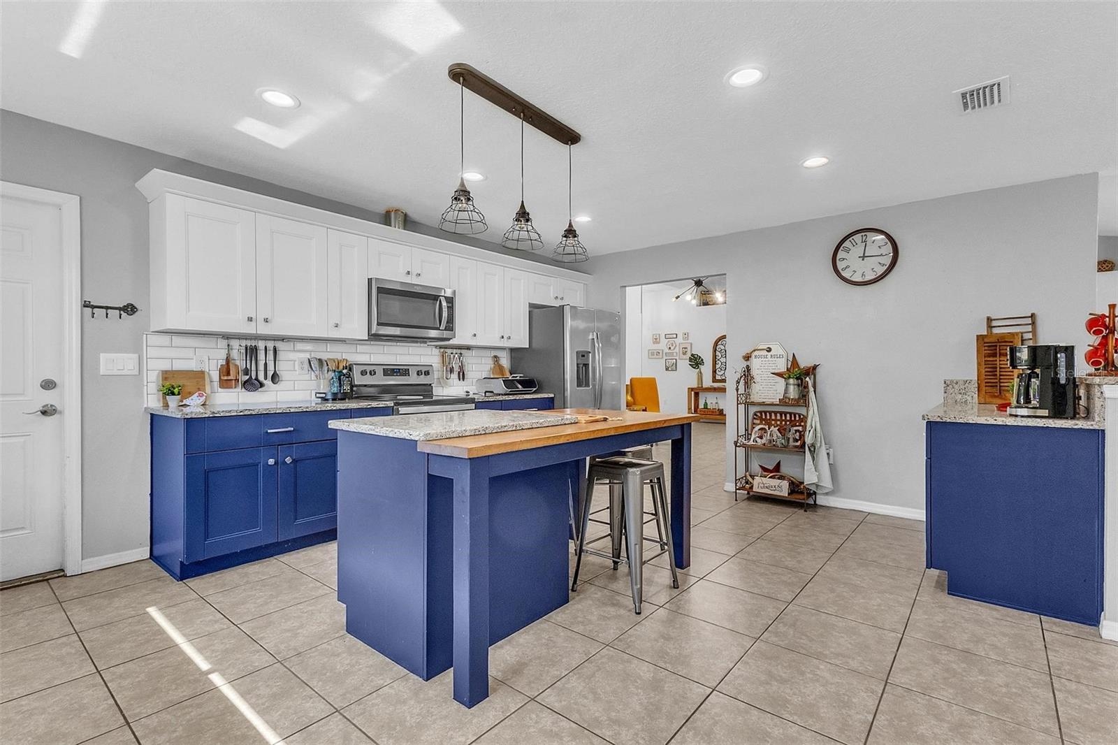 Image 8 of 41 For 37 Princeton Lane