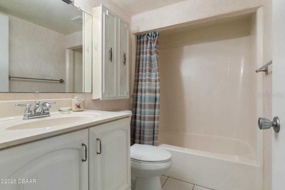 Image 13 of 26 For 329 Wilder Boulevard C403