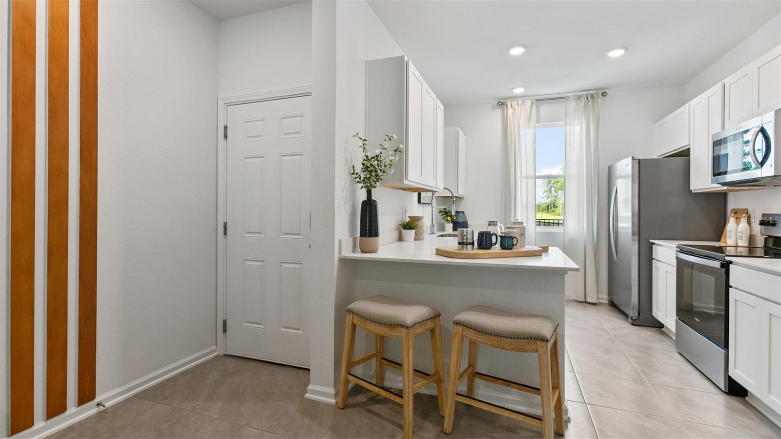 Image 6 of 49 For 63 Montellano Road