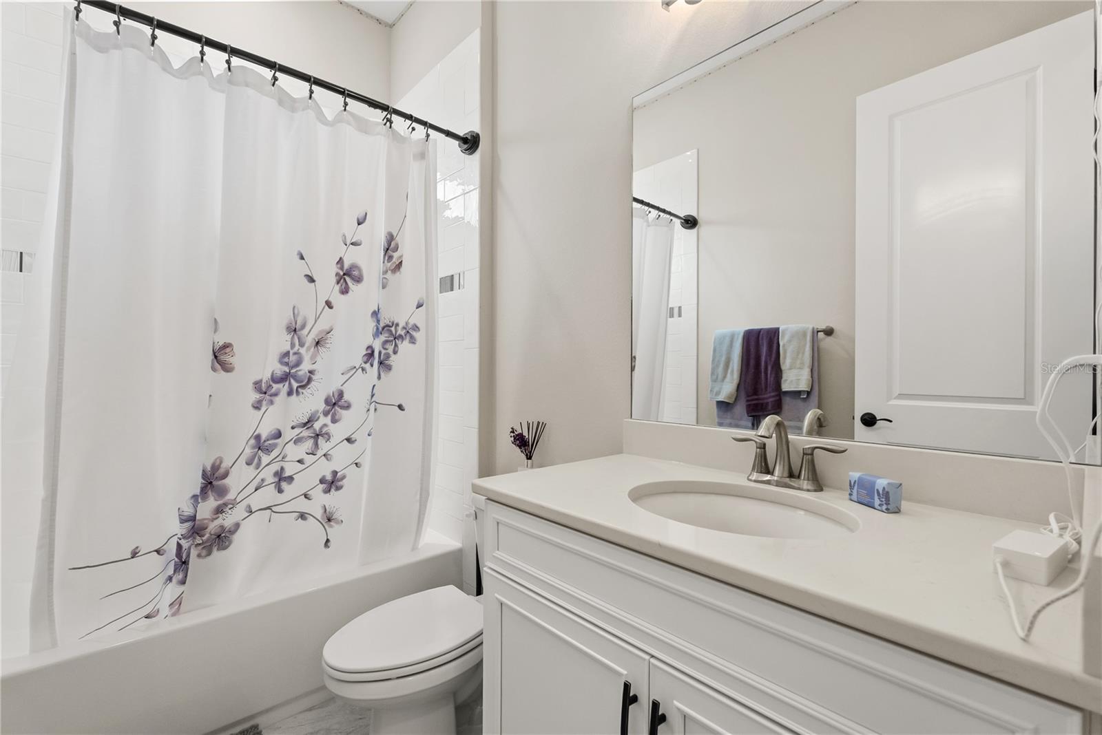 Image 22 of 33 For 208 Heron Drive