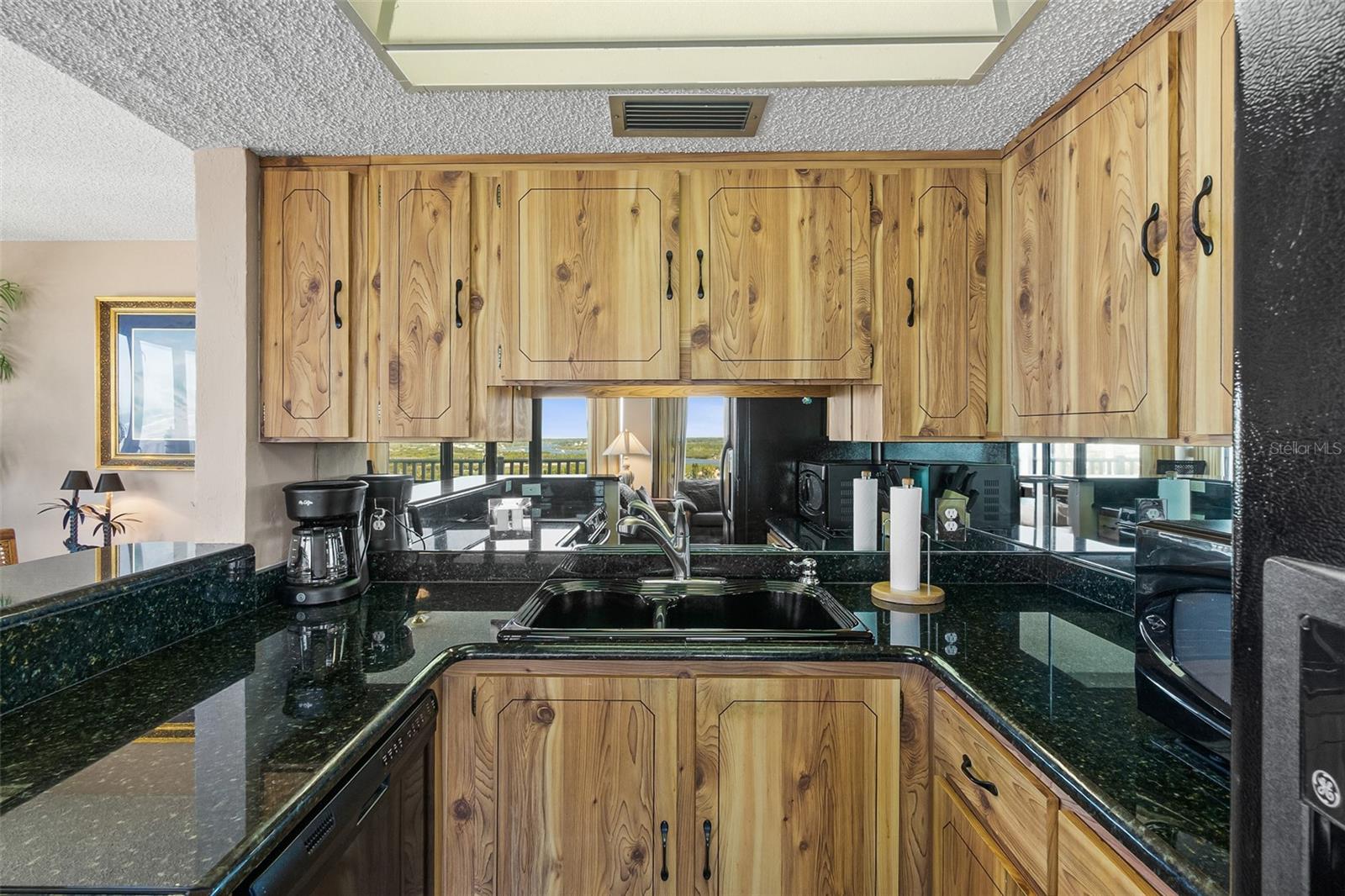 Image 12 of 65 For 3580 Ocean Shore Boulevard 903